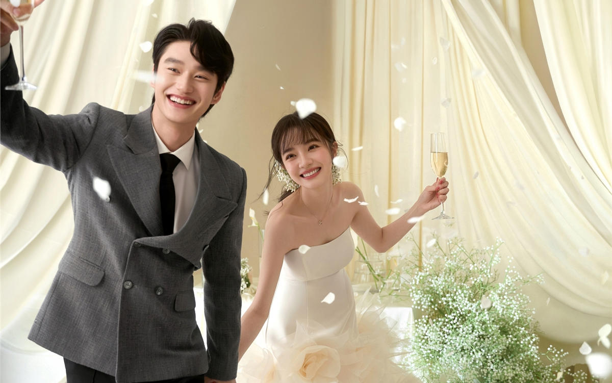 甜酷女孩必拍！韩式森系内景婚纱照，甜又飒