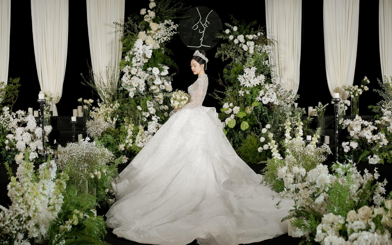 韓系白綠小預(yù)算婚禮