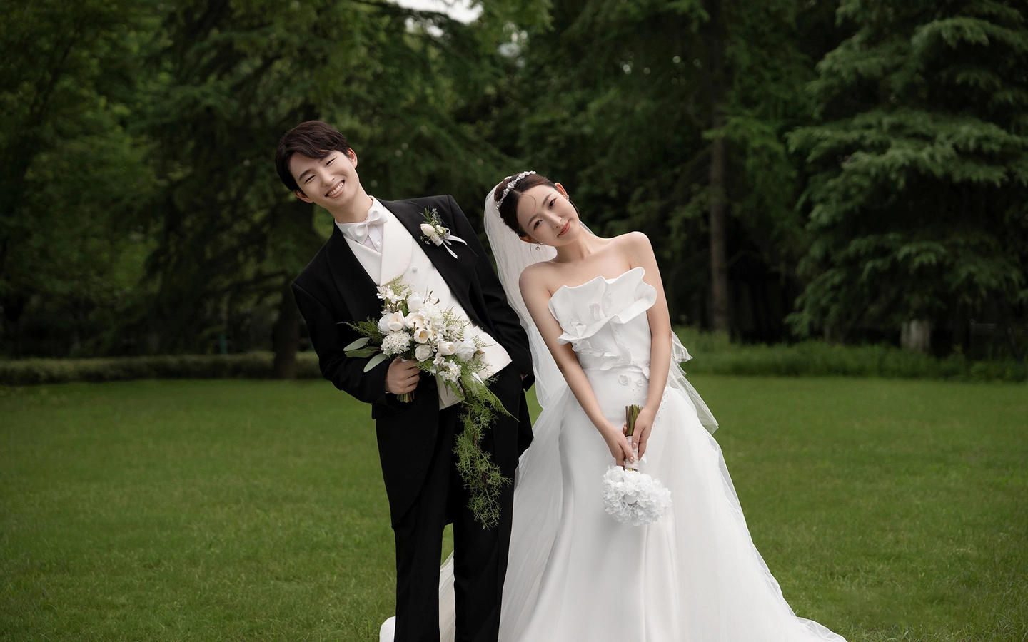 🌿幸福吧吧！在日落草坪私奔一场