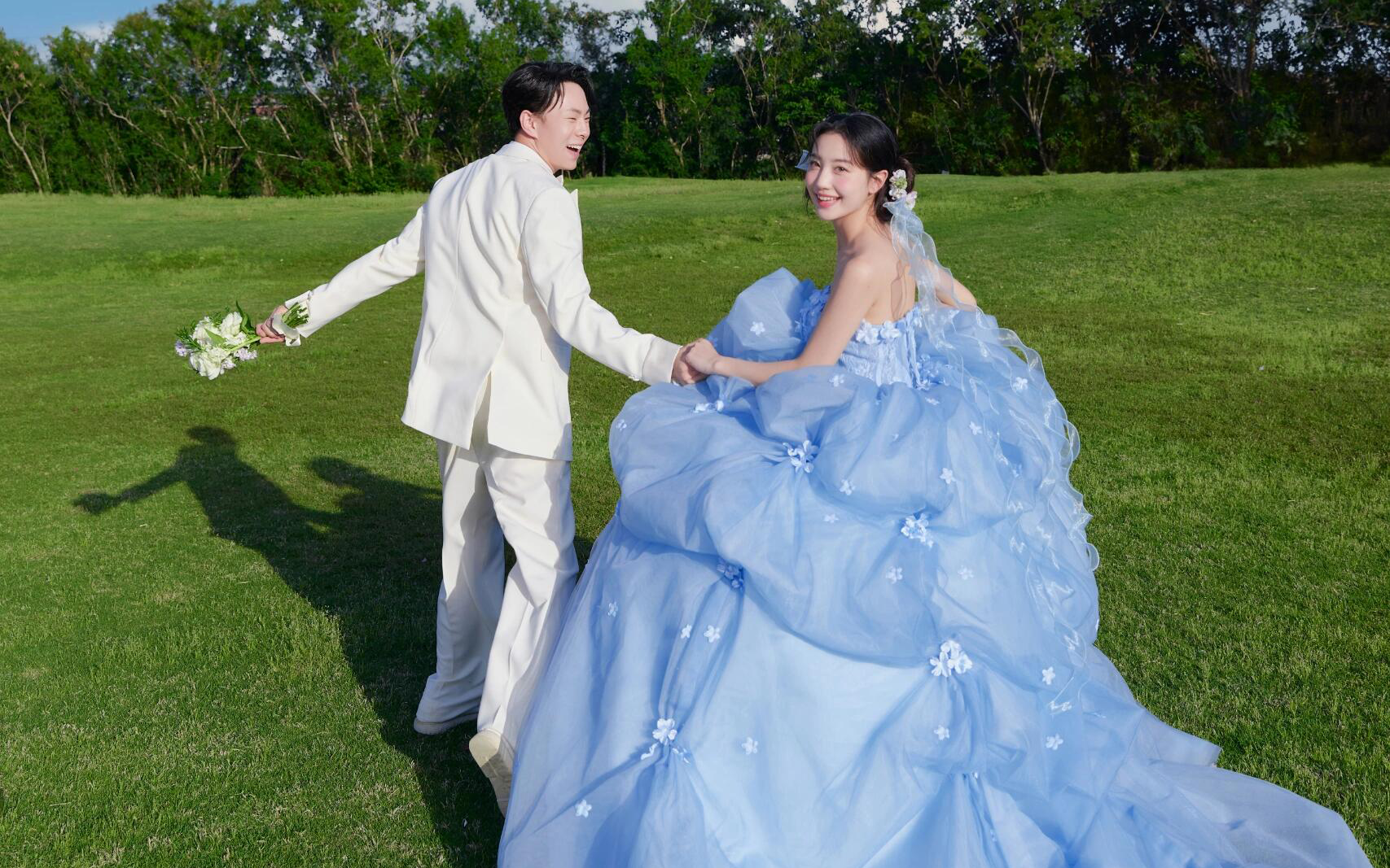 備婚必看??藍(lán)調(diào)花神婚紗照氛圍感拉滿