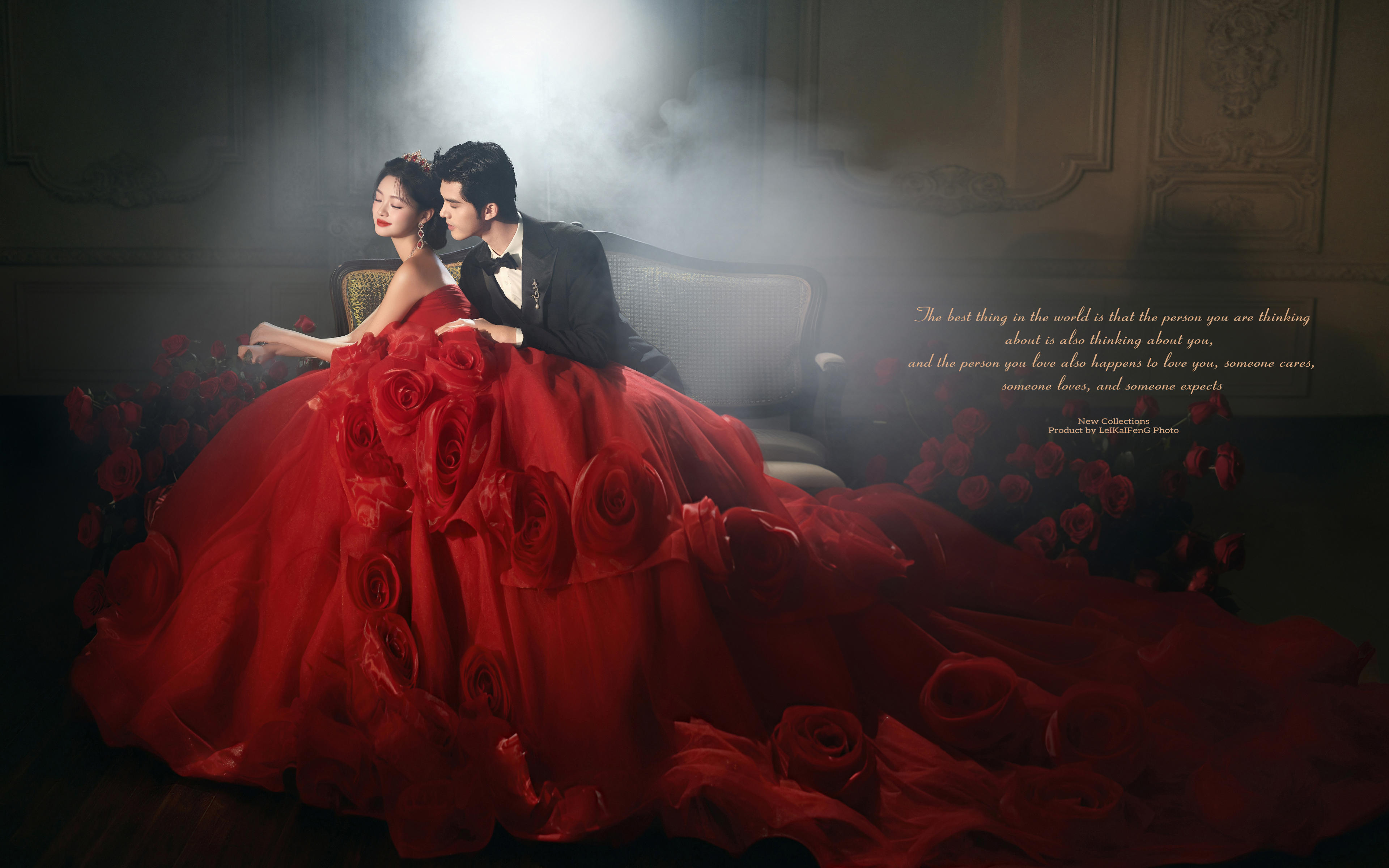 一襲紅色緞面禮裙+公主風的妝容造型