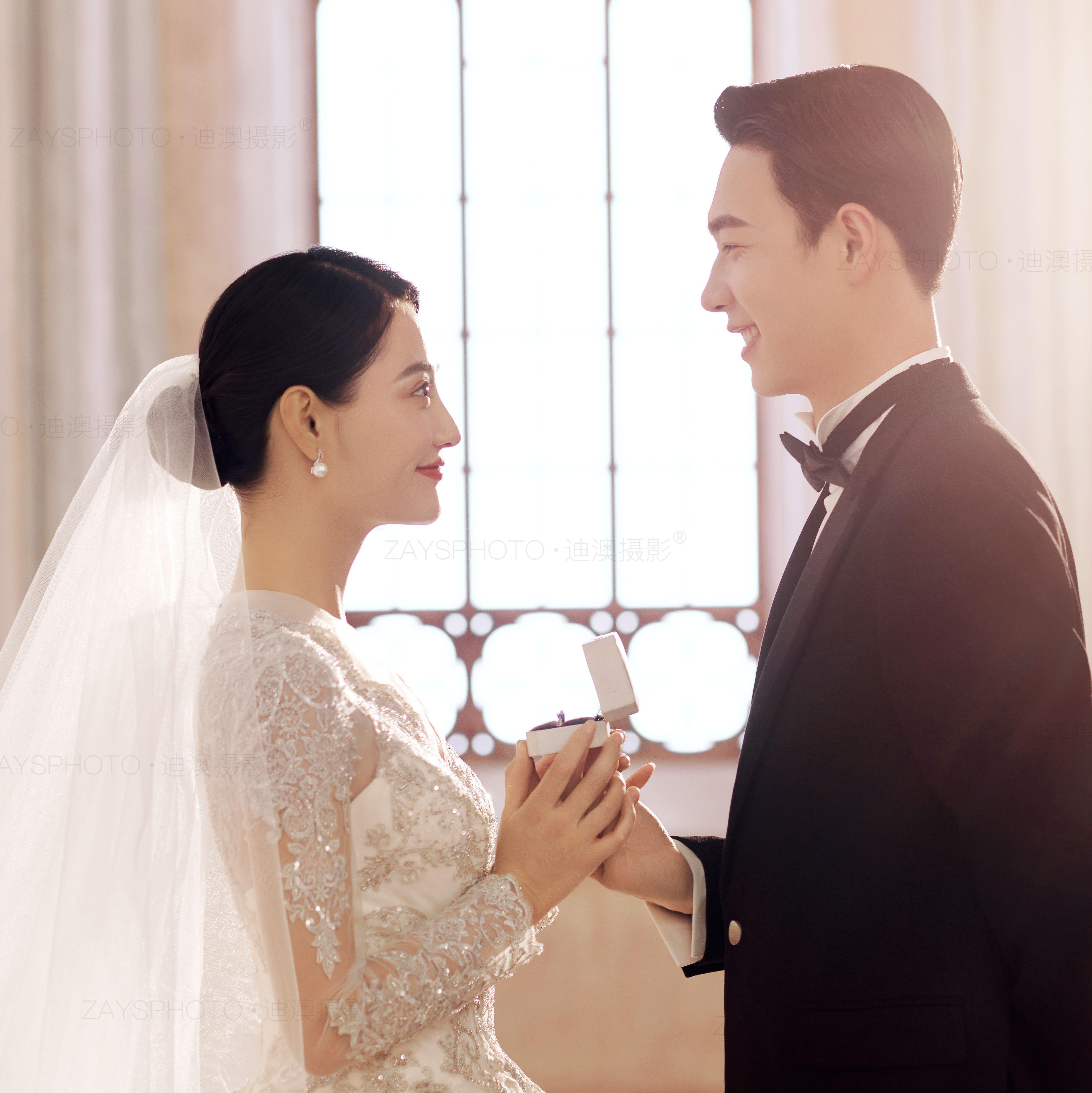 高级仪式感见证爱情 圣洁的教堂婚纱照 
