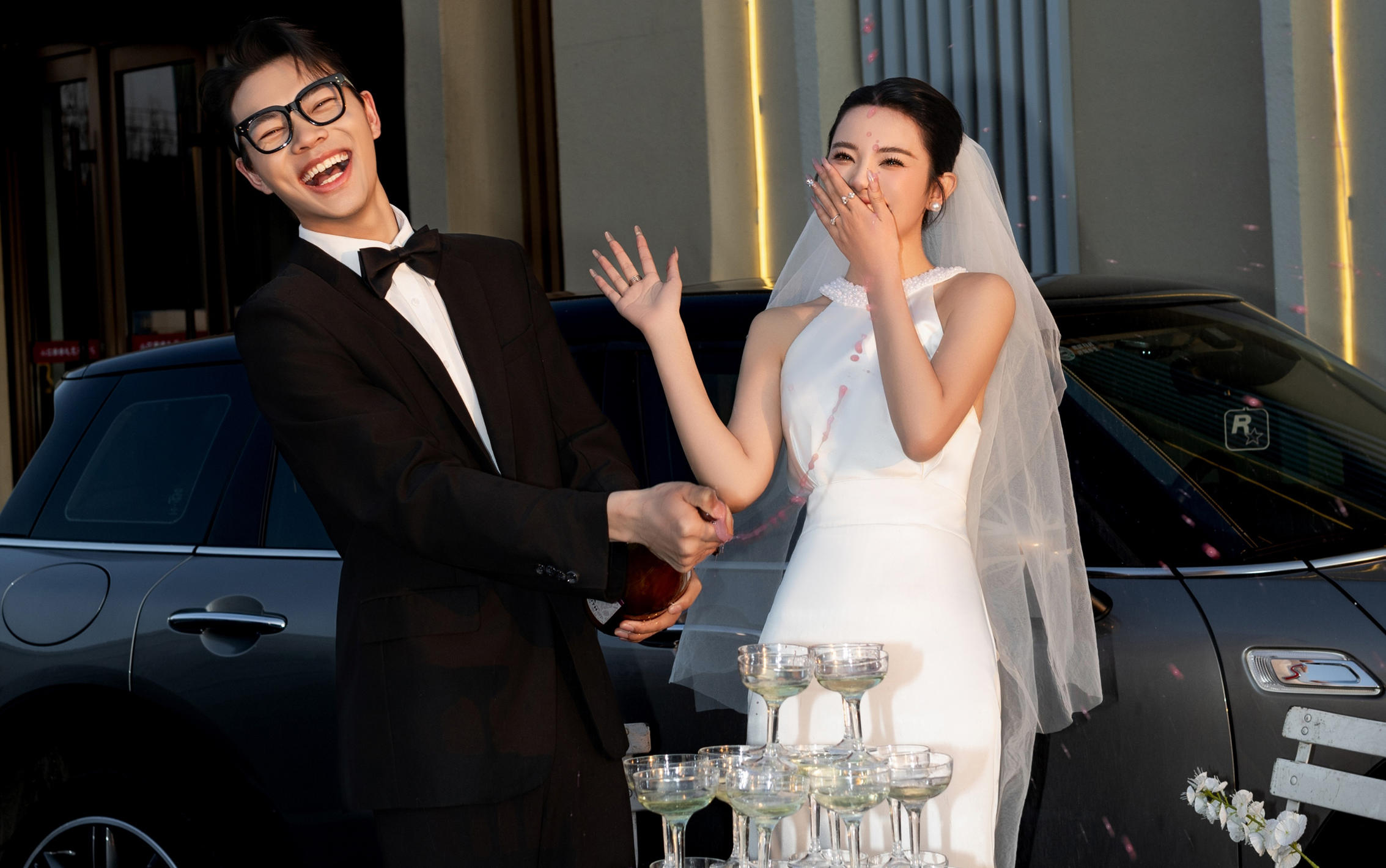 【必拍系列】自然光影+真實(shí)情緒，愛意在鏡頭下綻放