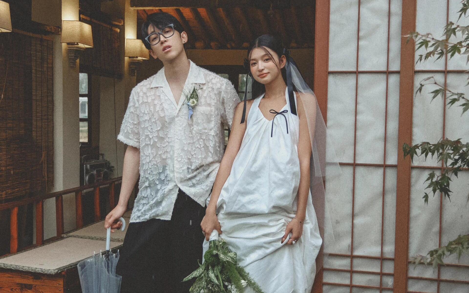 干有愛的事 拍有愛的照 幸福嗎 ？包的