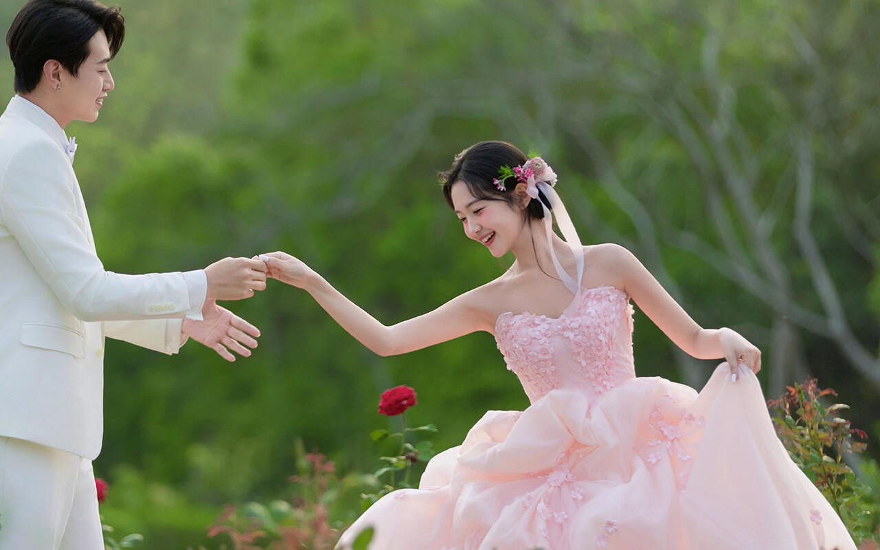 心动亿万次の粉色森系婚纱照🌸美到犯规❗
