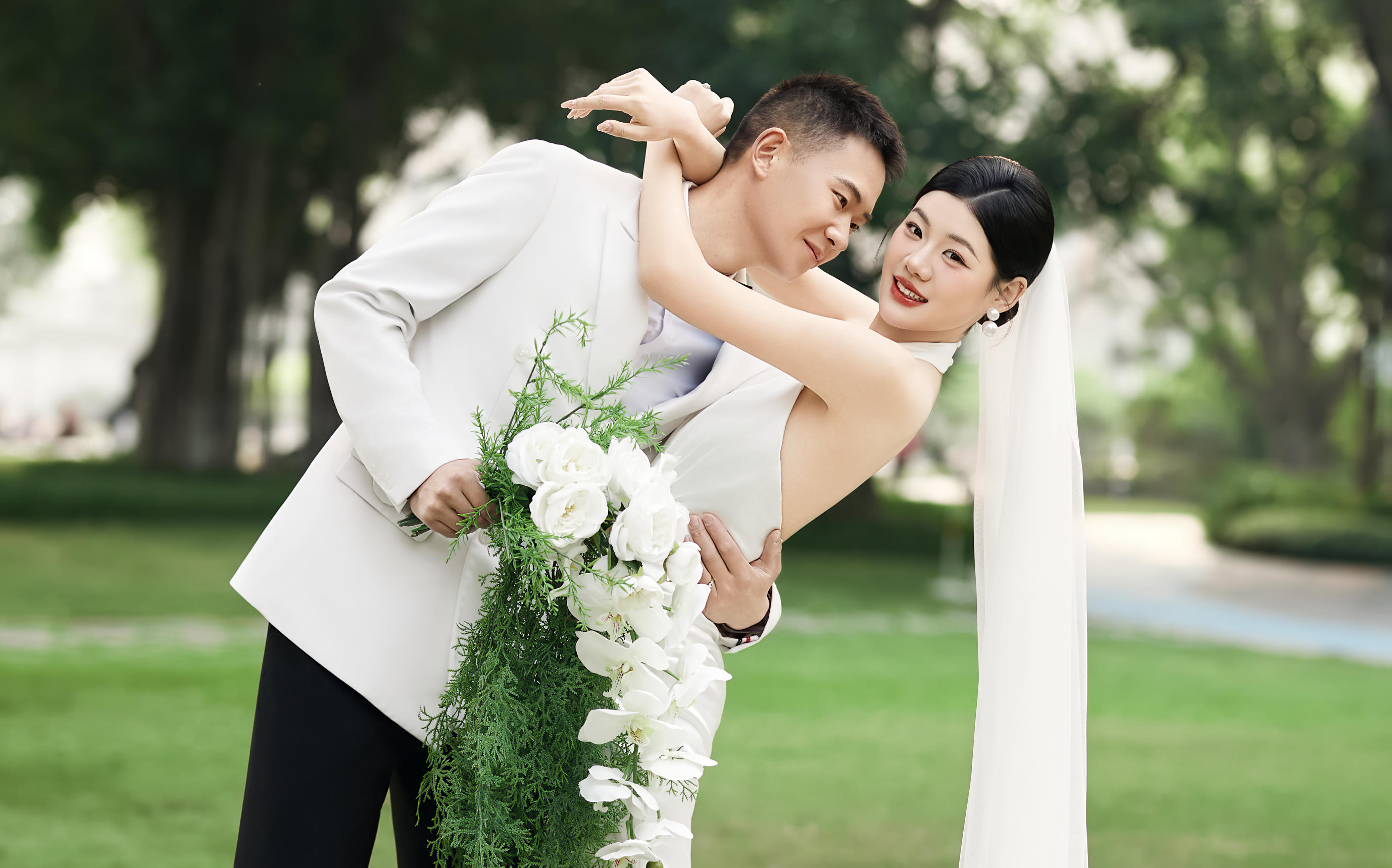 每一帧都美到心巴上丨森系氧气婚纱照