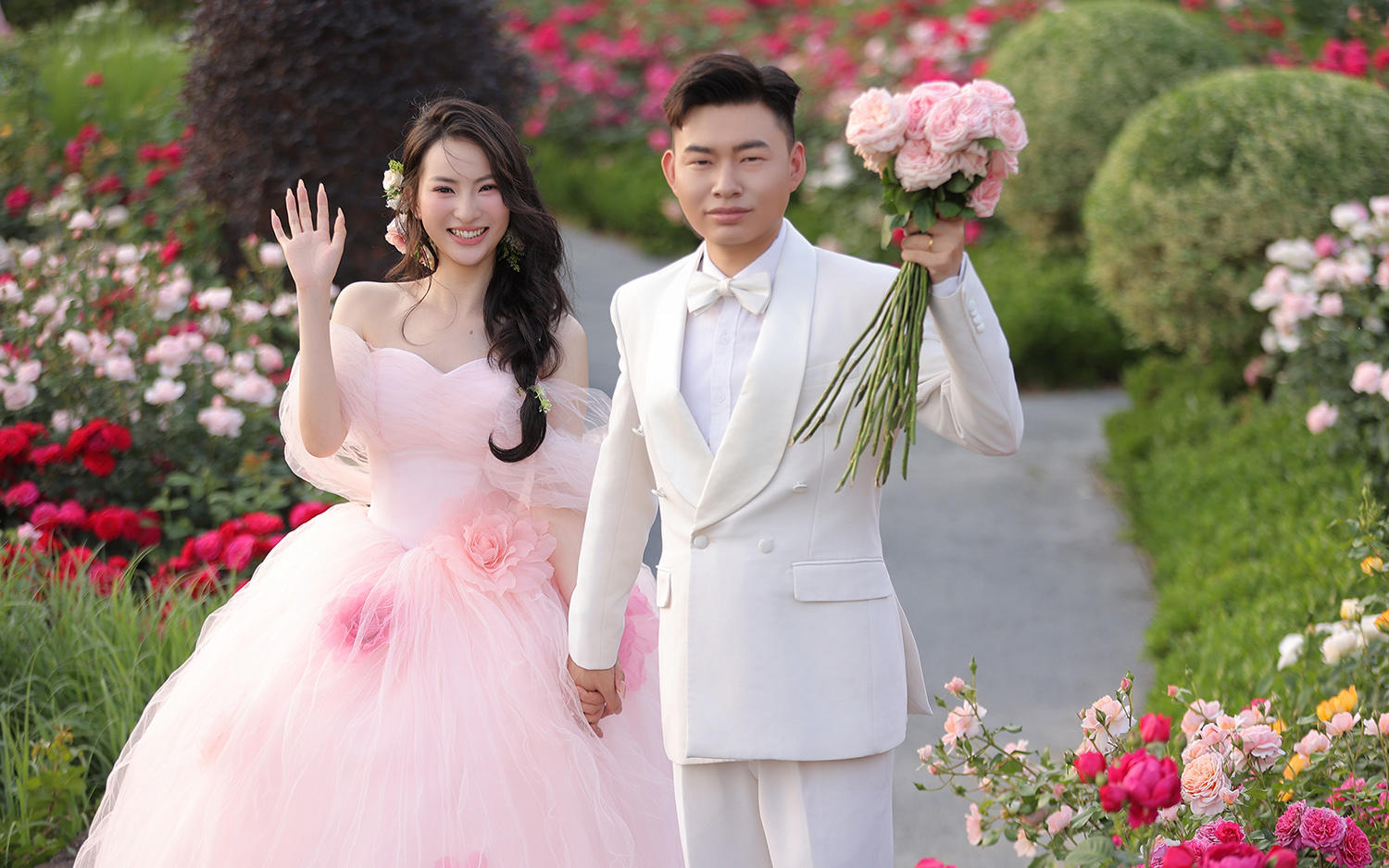 Ms Tang & Mr Li
