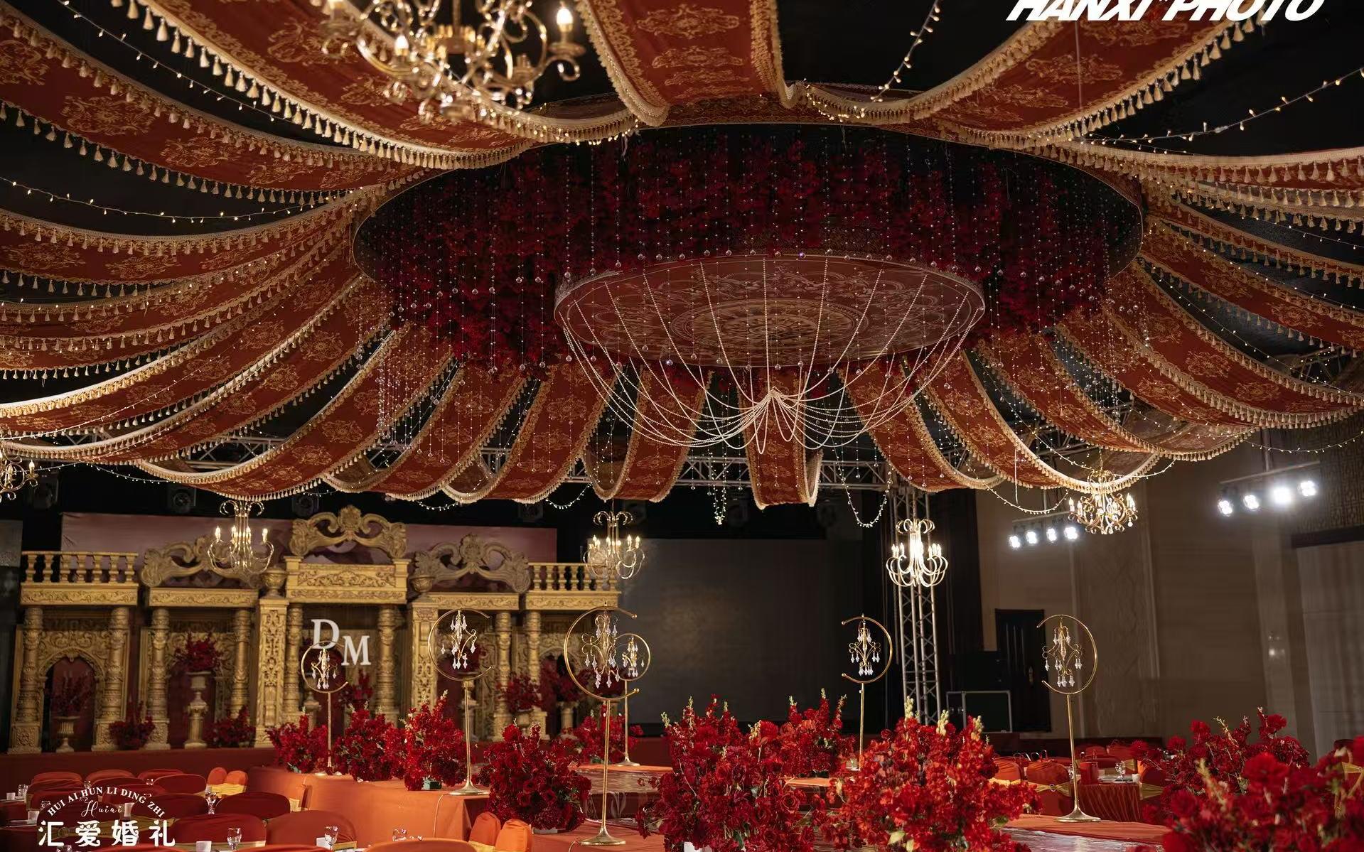 红色巴洛克风婚礼，典雅浪漫的视觉盛宴