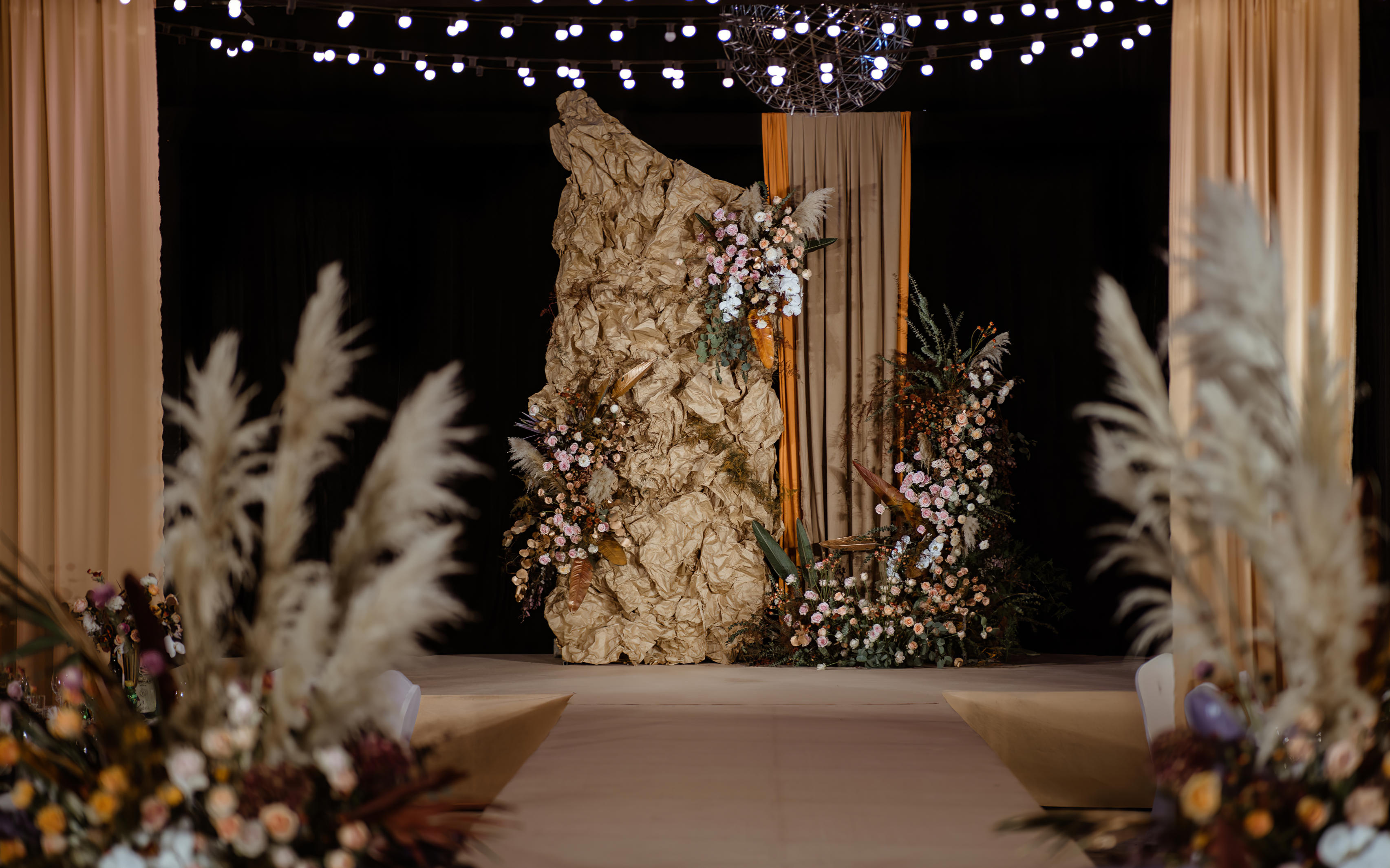 焦糖慕斯 | 小众复古风婚礼定制 秋日的浪漫