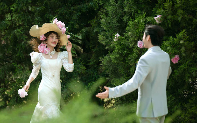【W(wǎng)EIGE】美到心里的法式草坪婚紗照