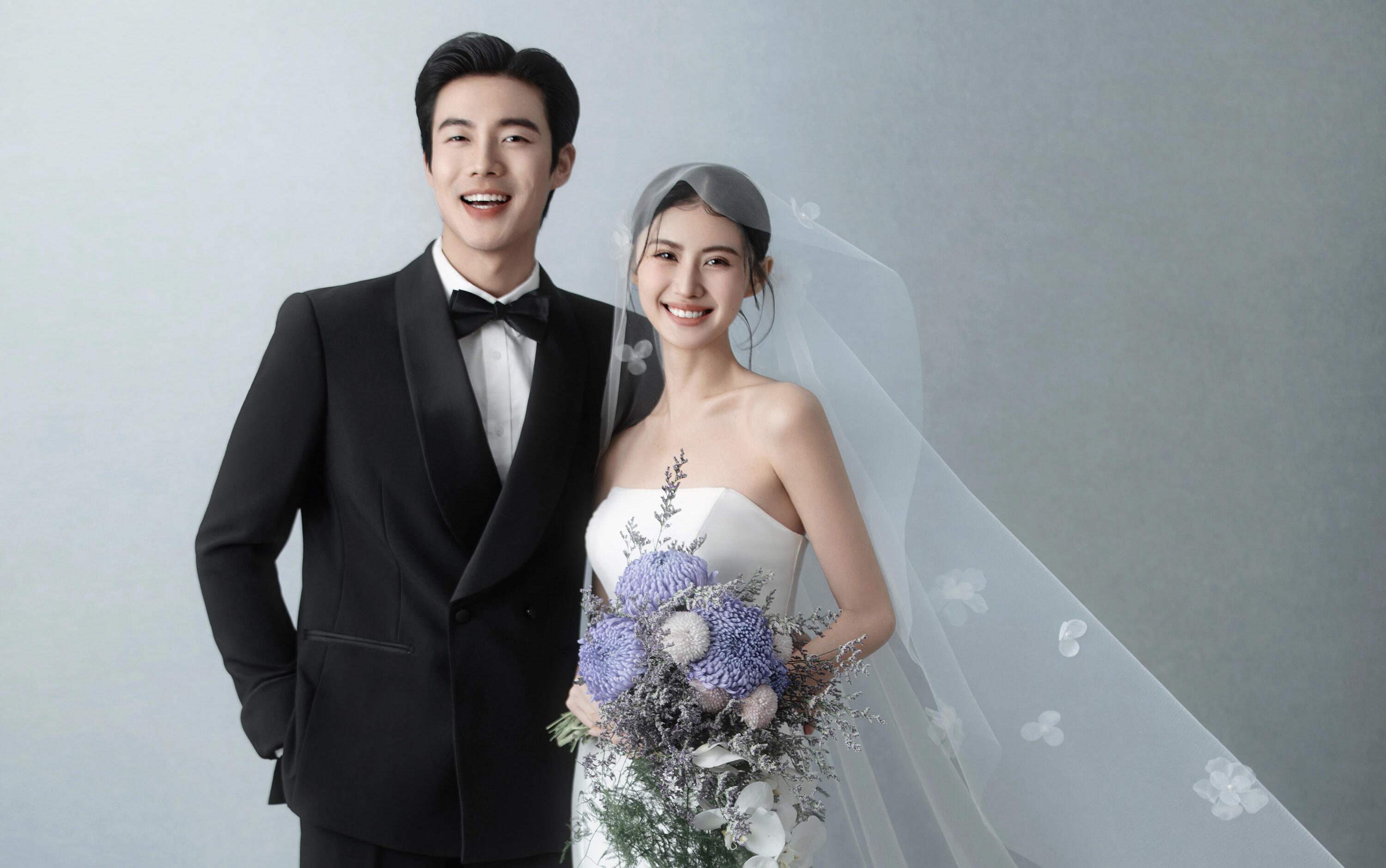 糟糕心动啦❗️这就是我理想中的极简风婚纱照