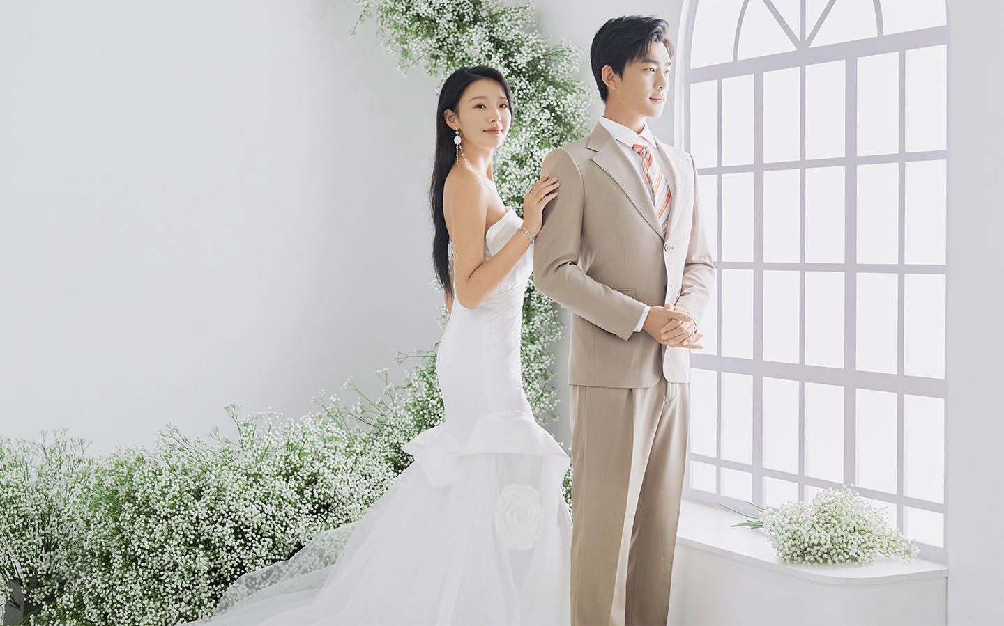 超温馨的室内婚纱照送给我喜欢的你