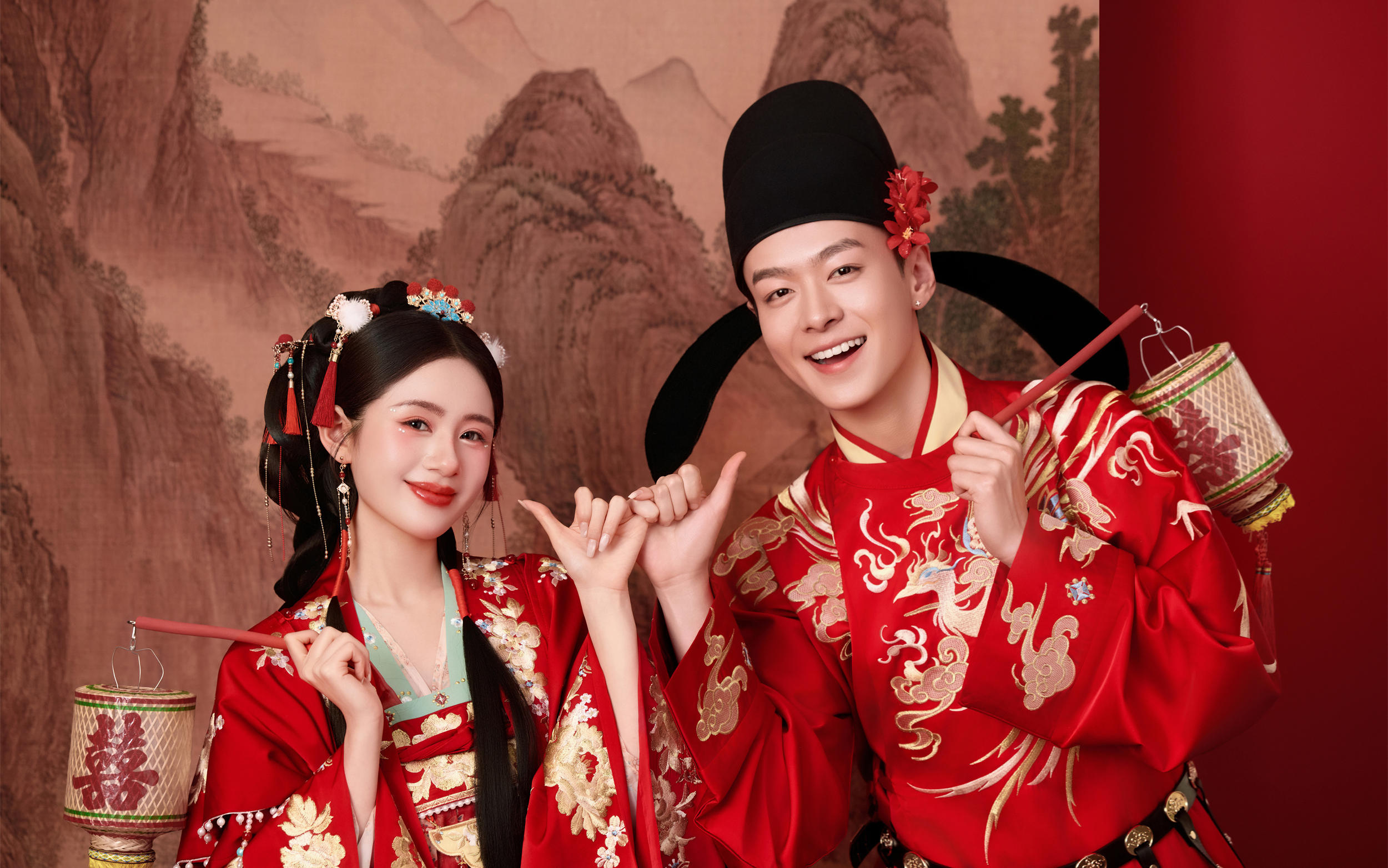 天呐‼️被中式汉服喜嫁婚纱照硬控了💘