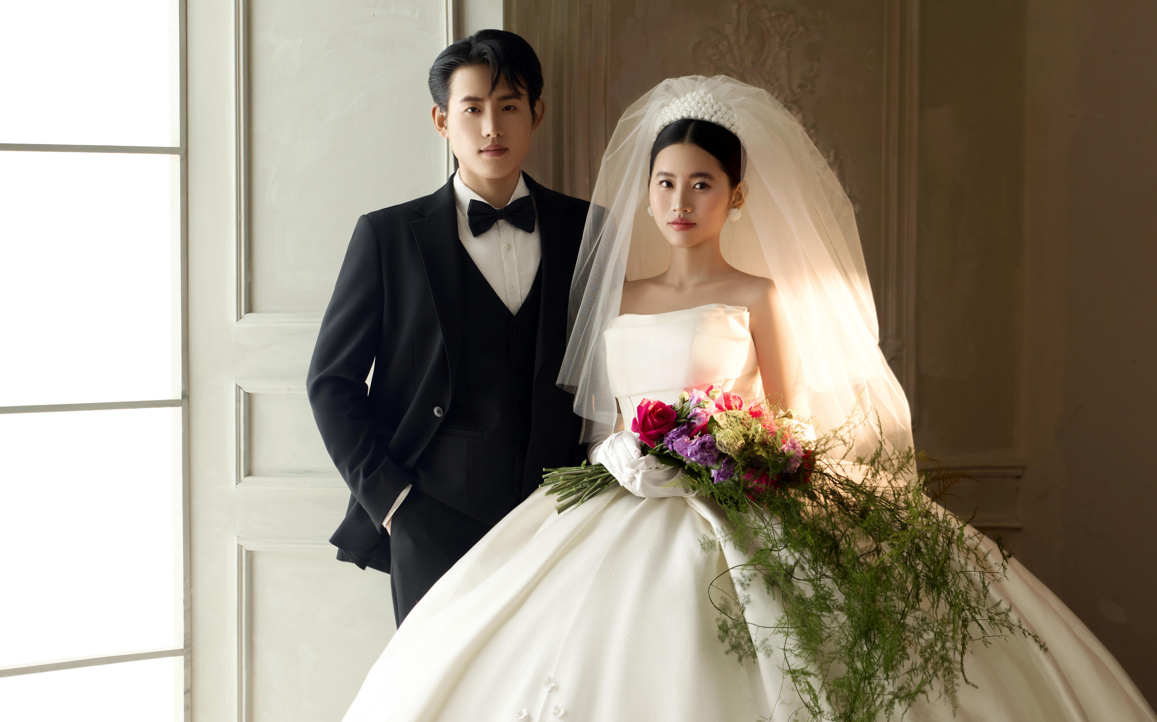 华丽加冕，爱是永恒加冕