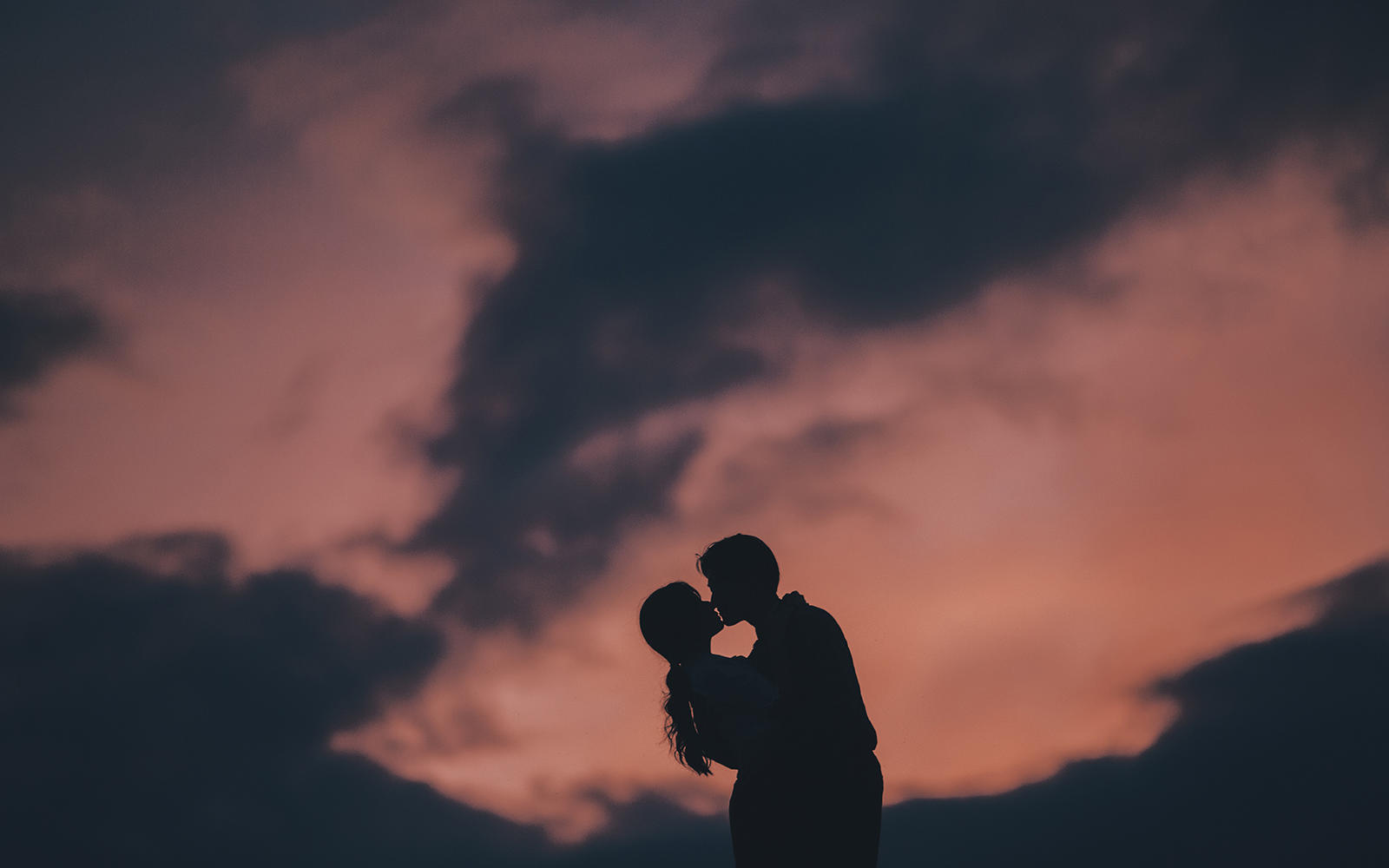 爱在日落黄昏时”🥀夕阳婚纱照