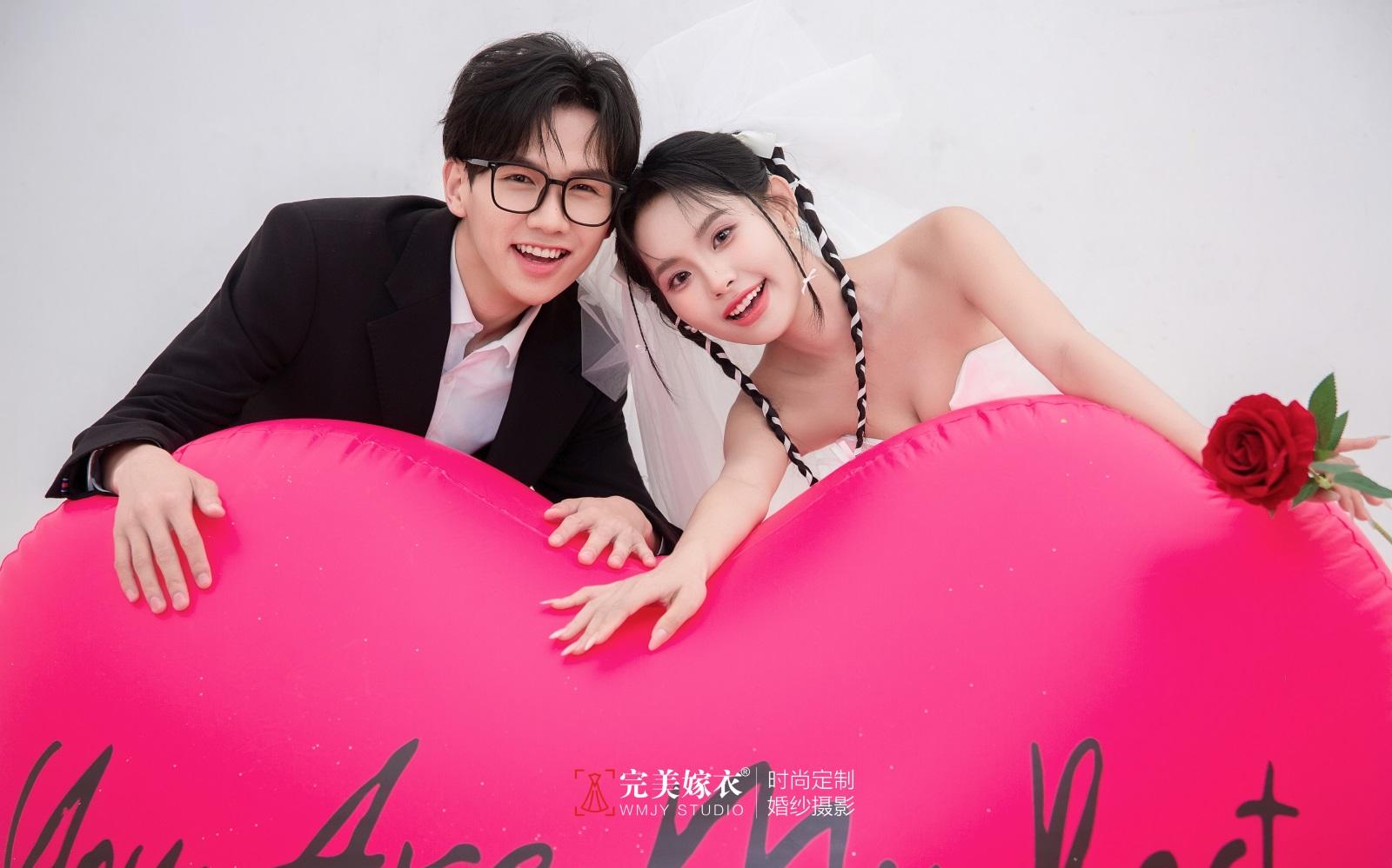 【客片分享】拿捏00后💘巨型爱心气球韩系婚纱照