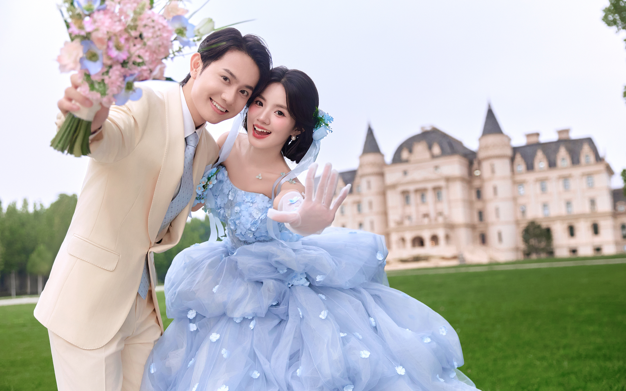 解开心动密码，拍了这套蓝色花神婚纱照，一秒变仙女