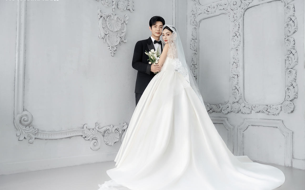 美神降臨！法式復(fù)古宮廷風(fēng)婚紗照