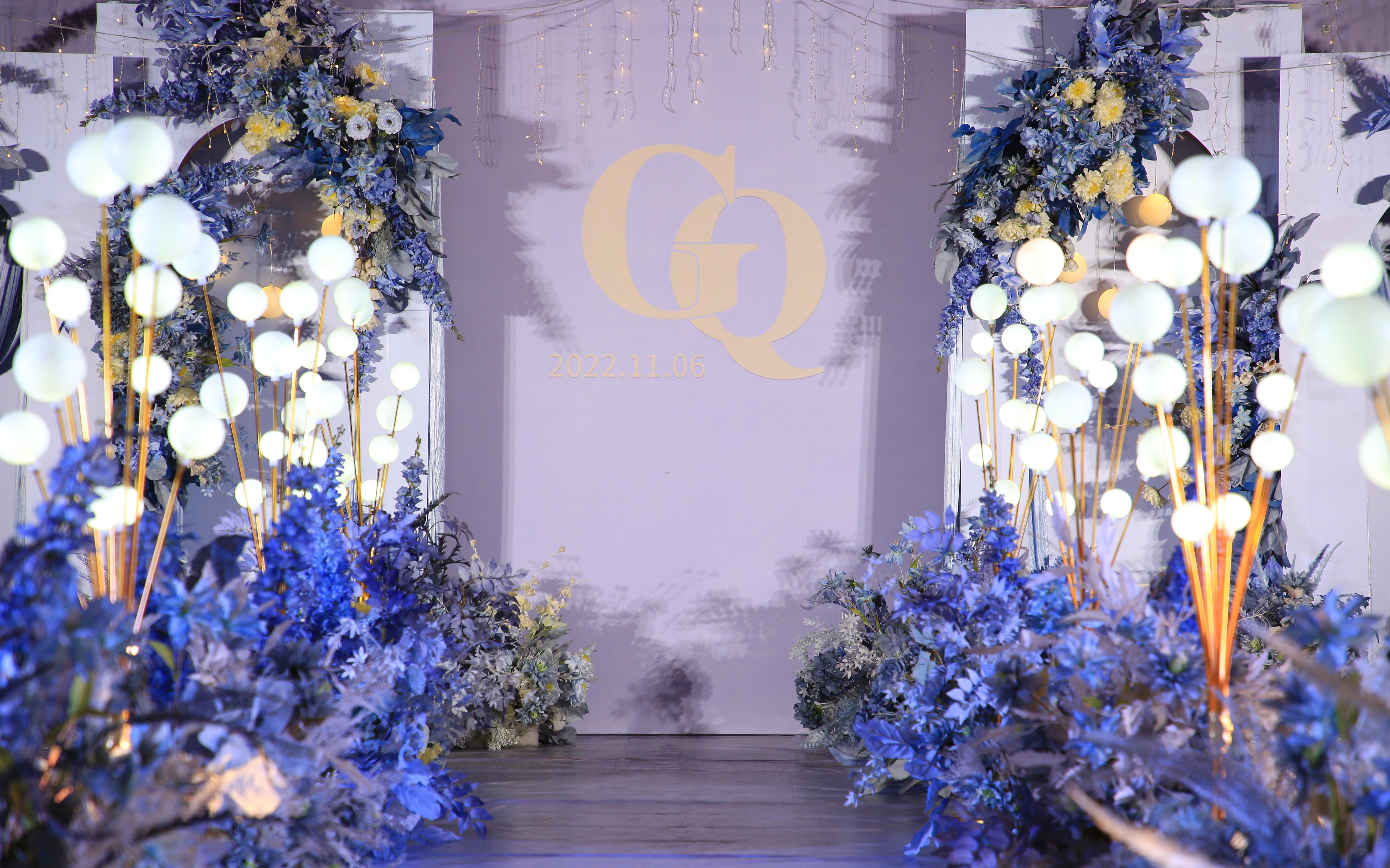 簡約藍色，清新自然的視覺呈現(xiàn)