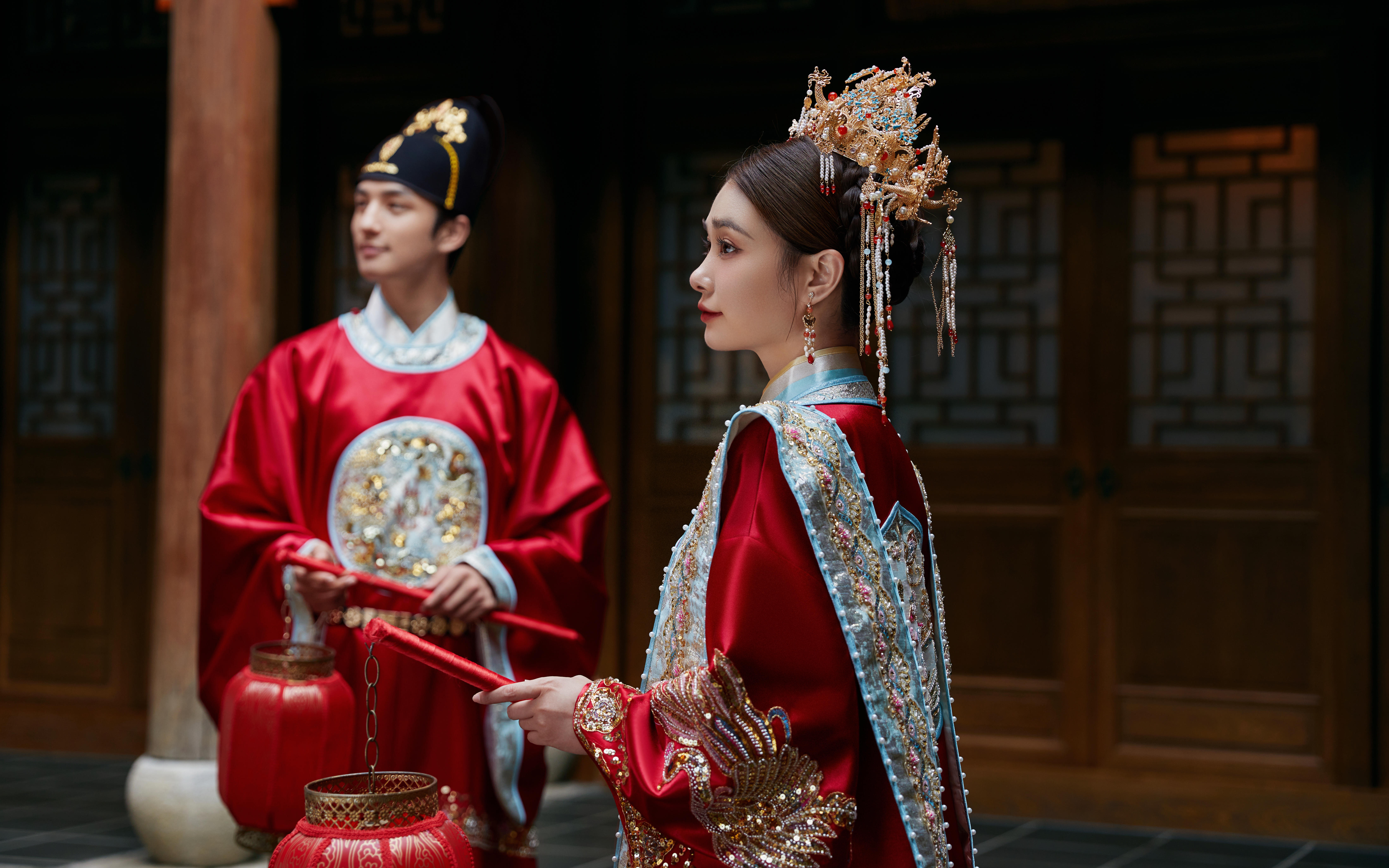 大氣漢服鳳冠霞帔