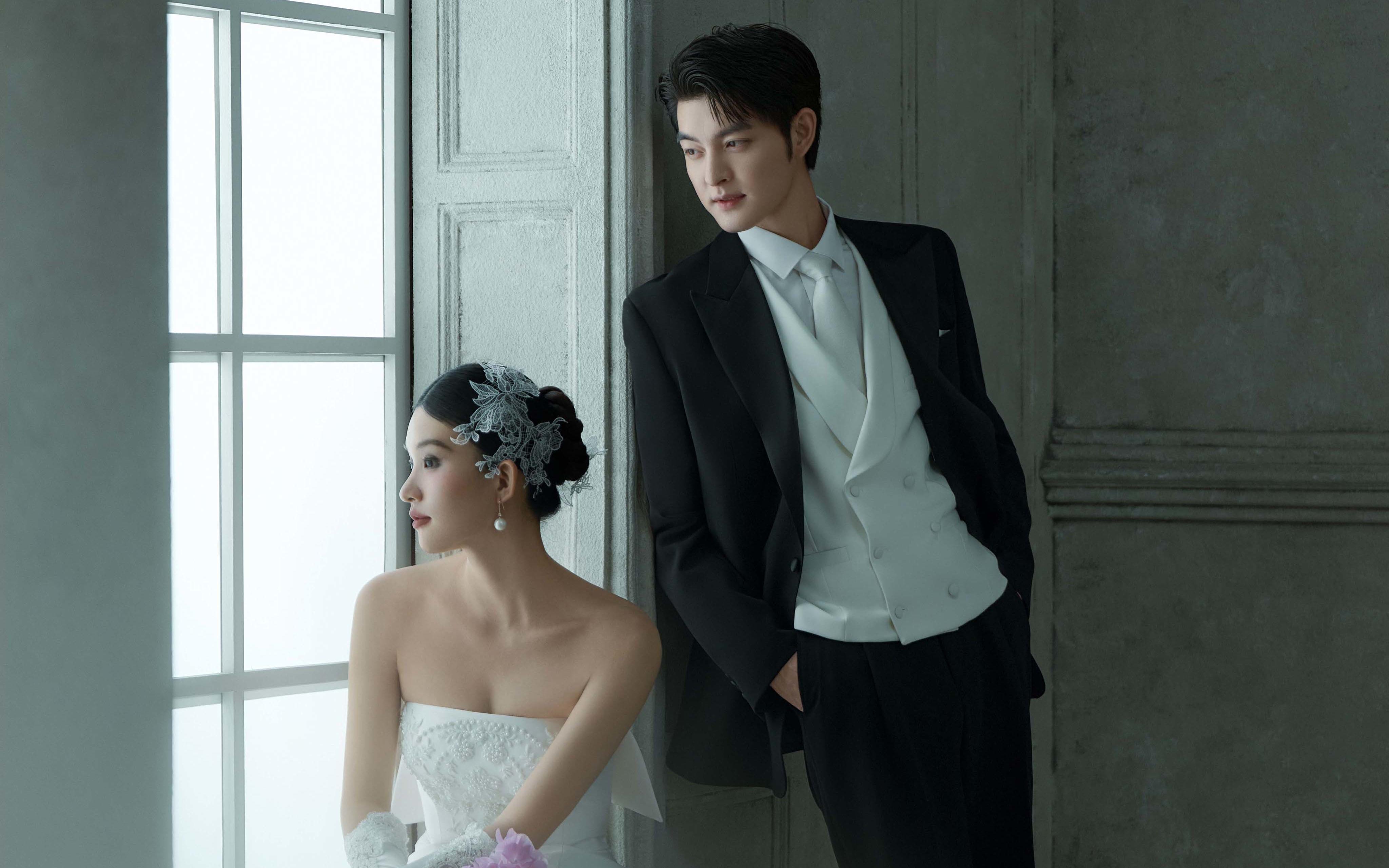 淪陷了??這才是法式復(fù)古婚紗照的天花板