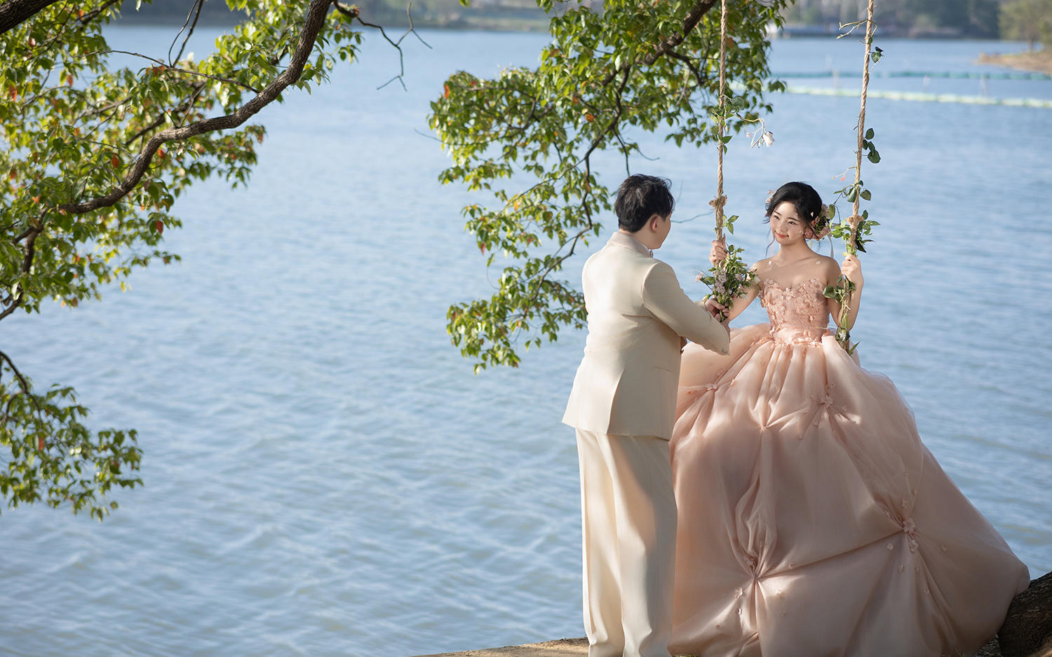 Ms Cheng  & Mr Ma