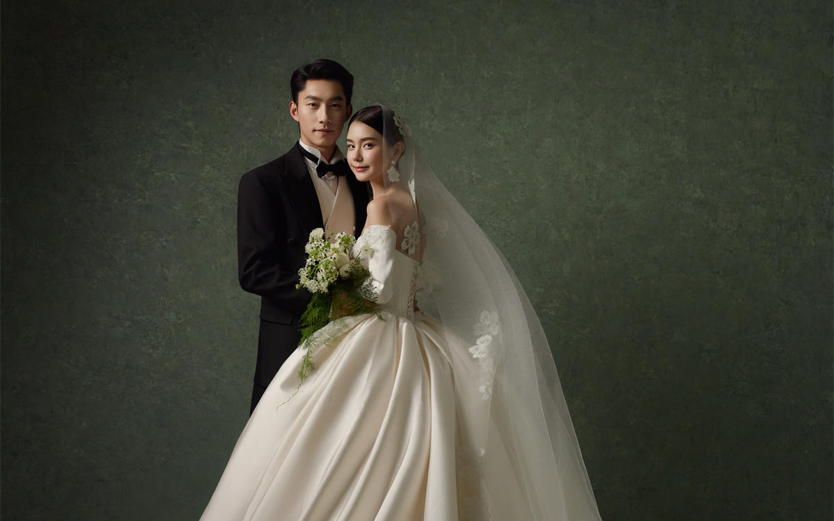 強烈安利??韓系極簡婚紗照每張都好出片！