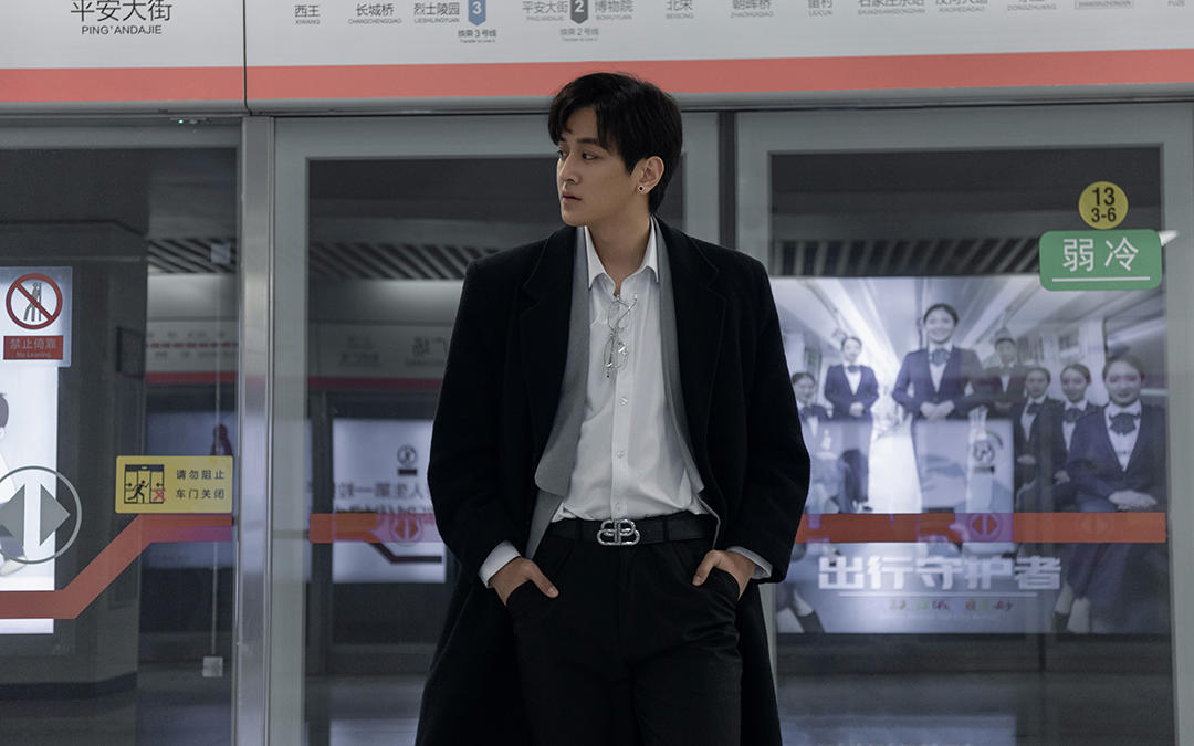 大尚摄影婚纱室内外景拍摄