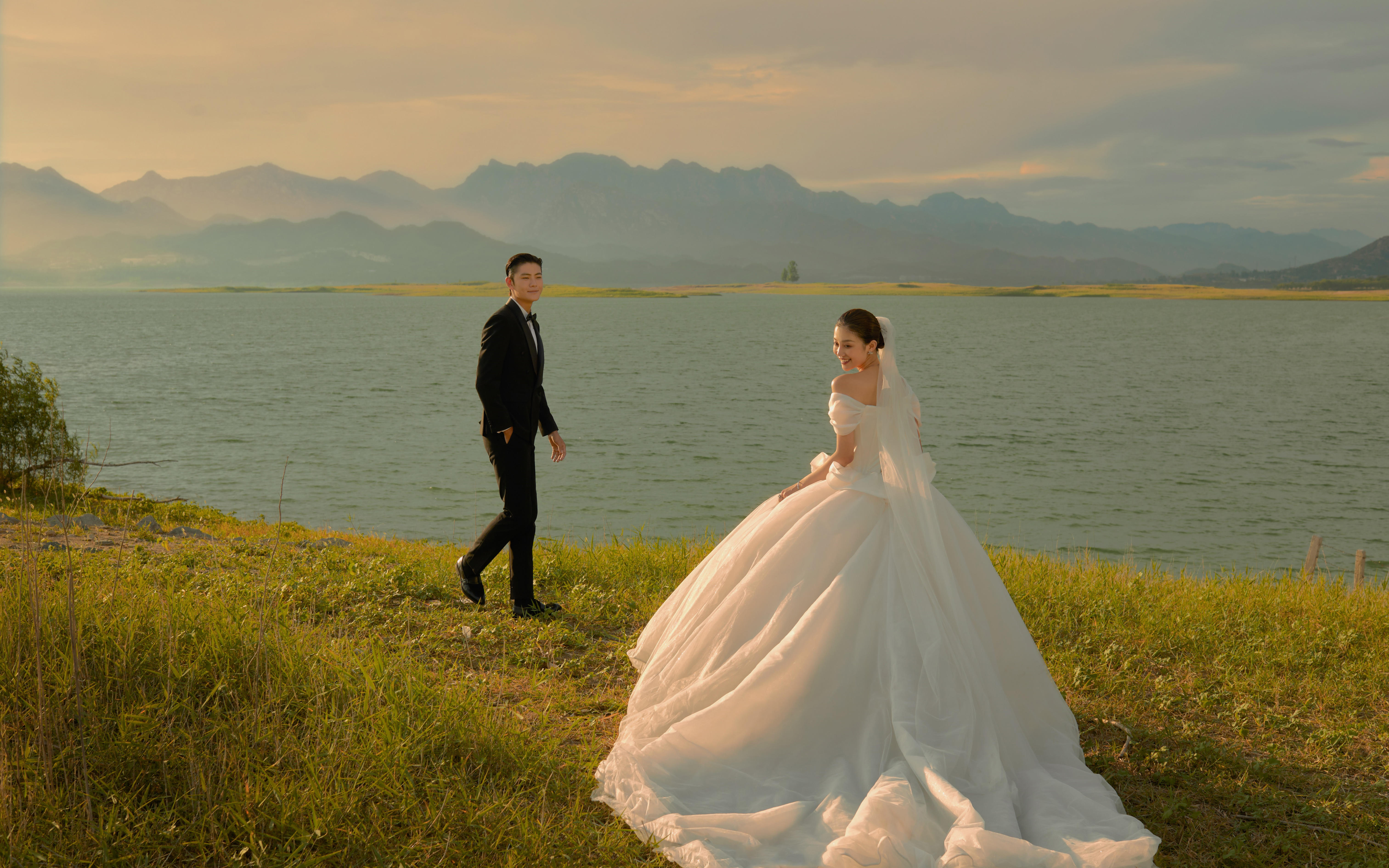 夕阳婚纱照 | 流动的温柔，爱在日落黄昏时