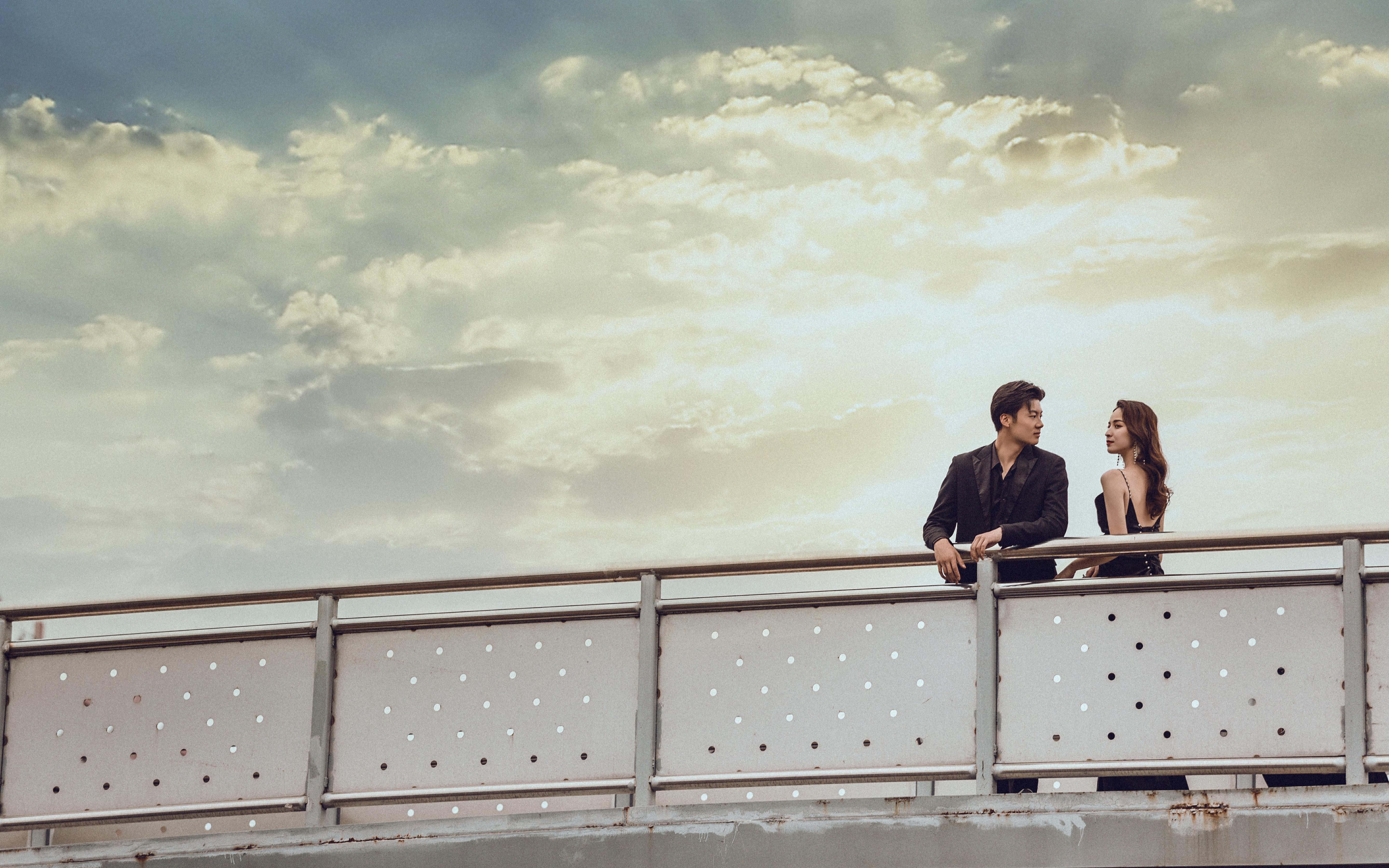 放大12个+2本相册+10服10造婚纱团购套餐