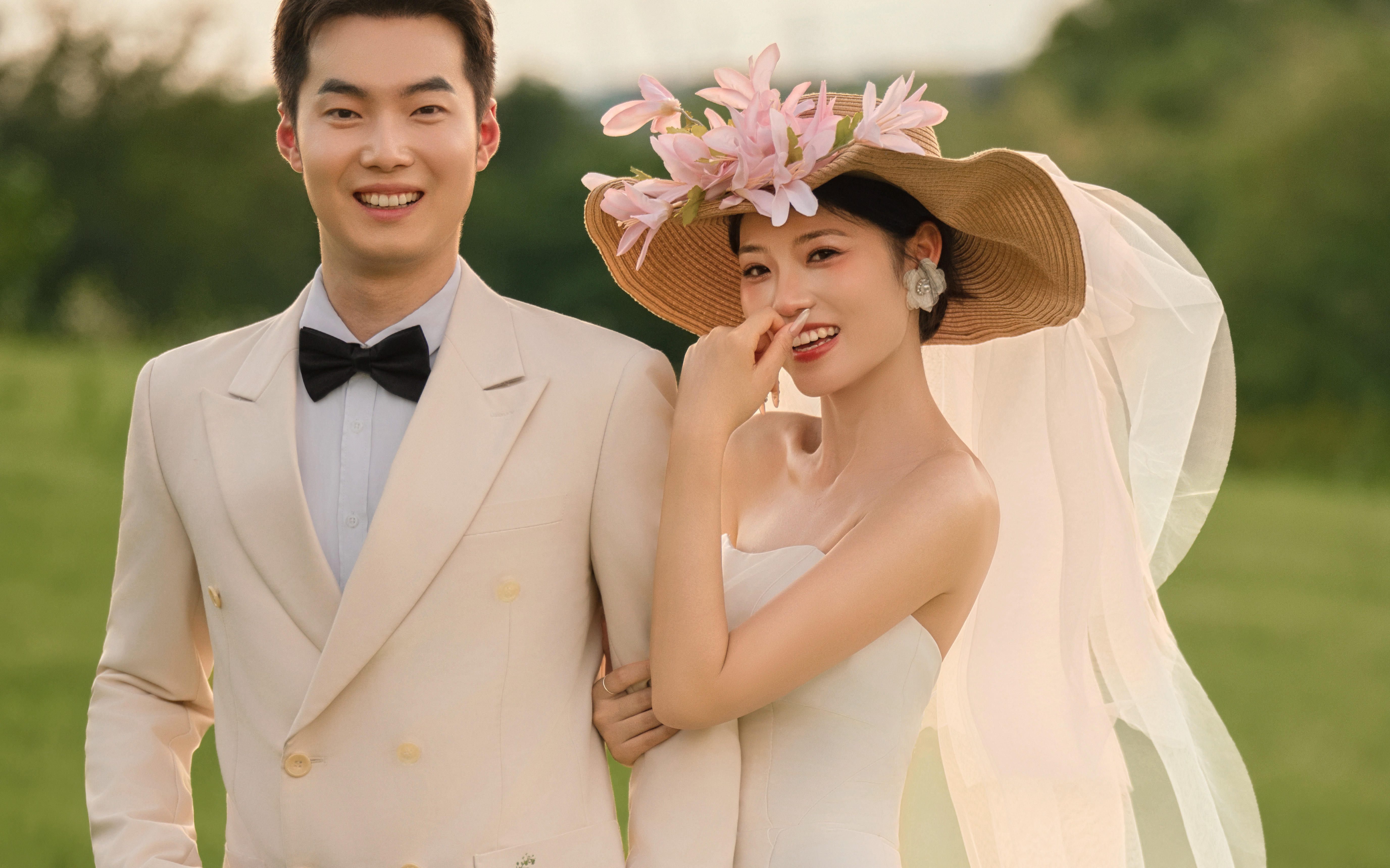 【爱琴海岸婚纱摄影】● 草坪森系