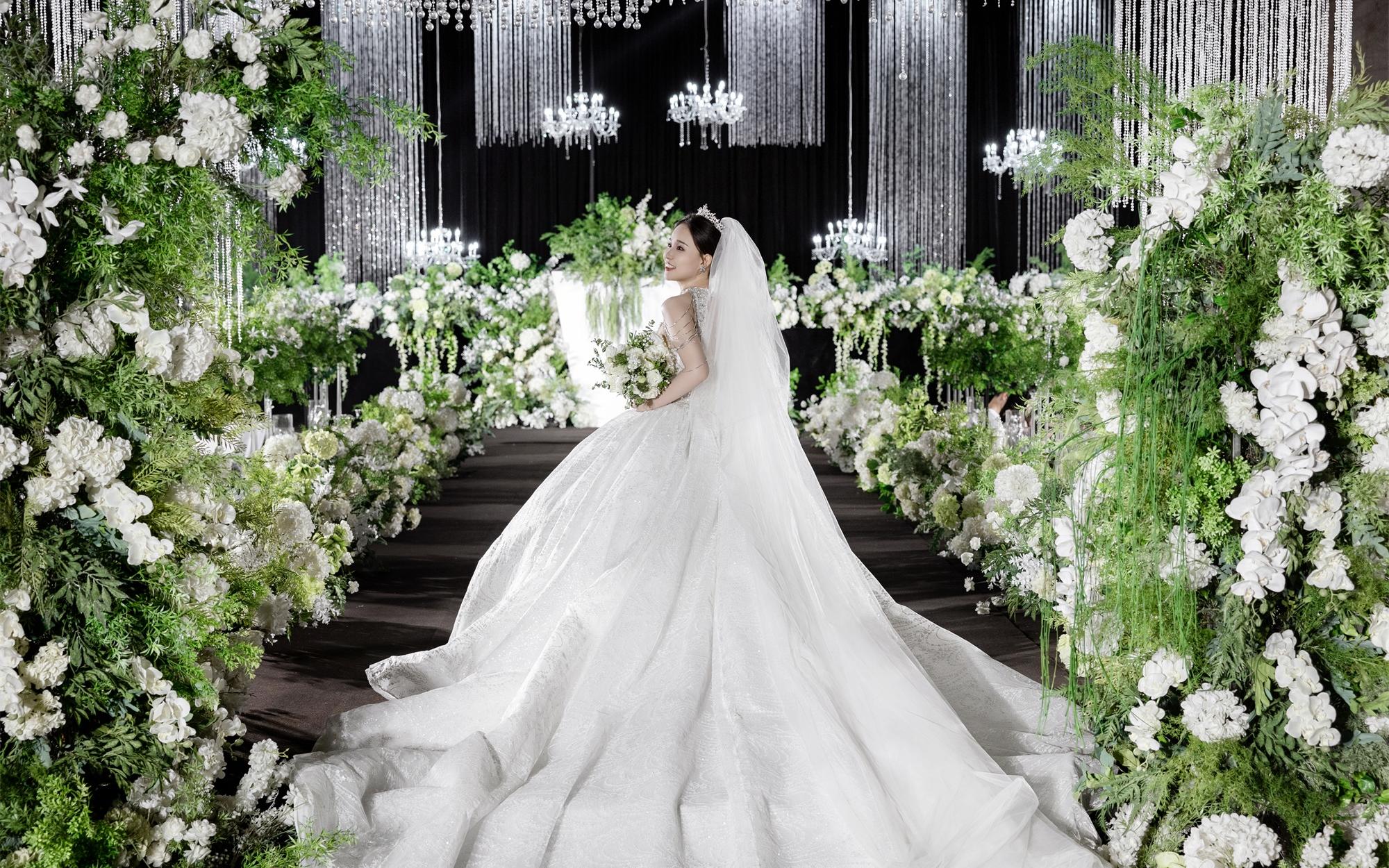 白绿色森系婚礼&把温柔和生机藏进誓约