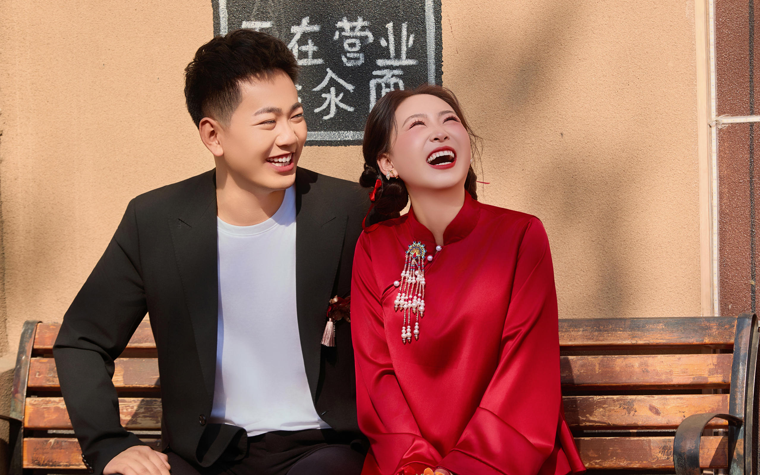 红妆映市井，欢喜藏眉眼 让国风浪漫撞进生活的甜