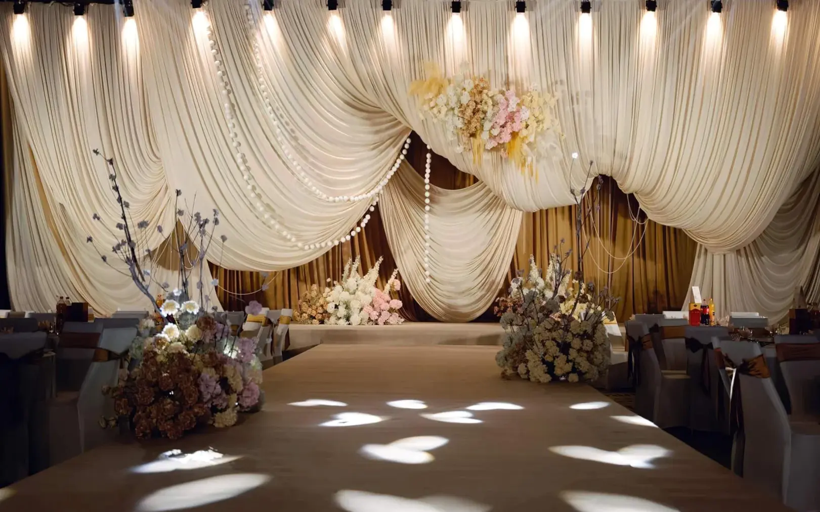 夢幻香檳咖色極簡婚禮