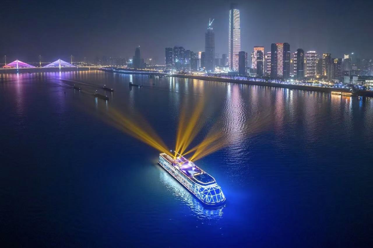 古琴号邮轮