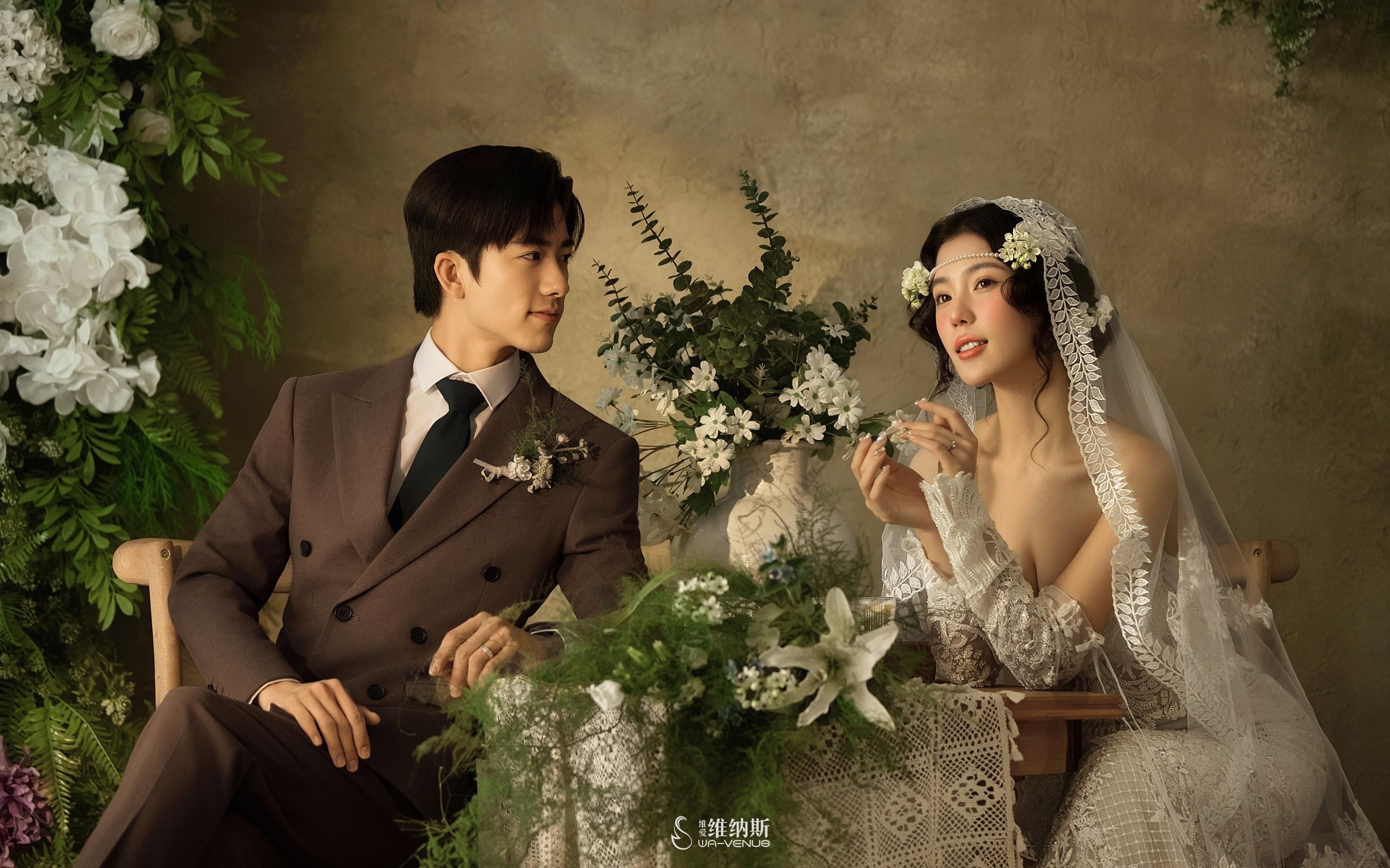 美到失語的復(fù)古油畫婚紗照??復(fù)古又浪漫