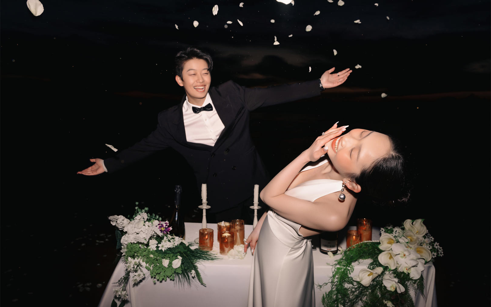 氛围感夜景婚纱照