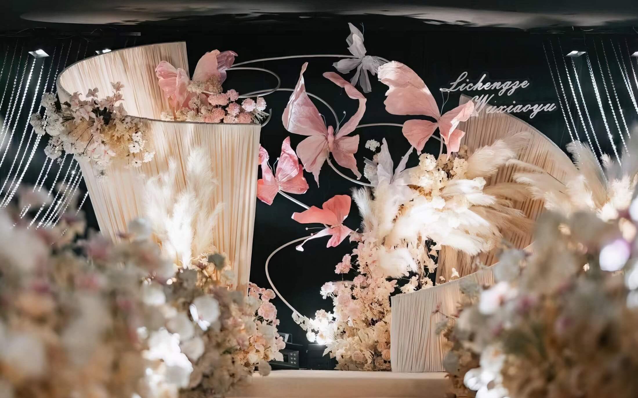 MEMO美慕|香檳色布幔蝴蝶婚禮
