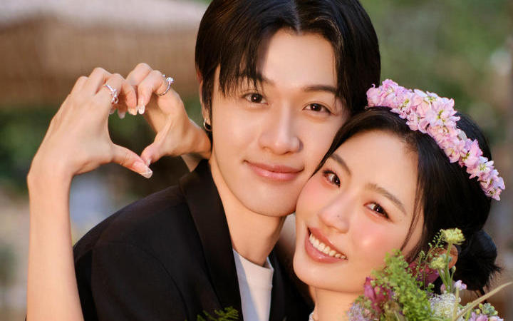 松弛感拉滿(mǎn)的城市街拍婚紗照??一秒封神