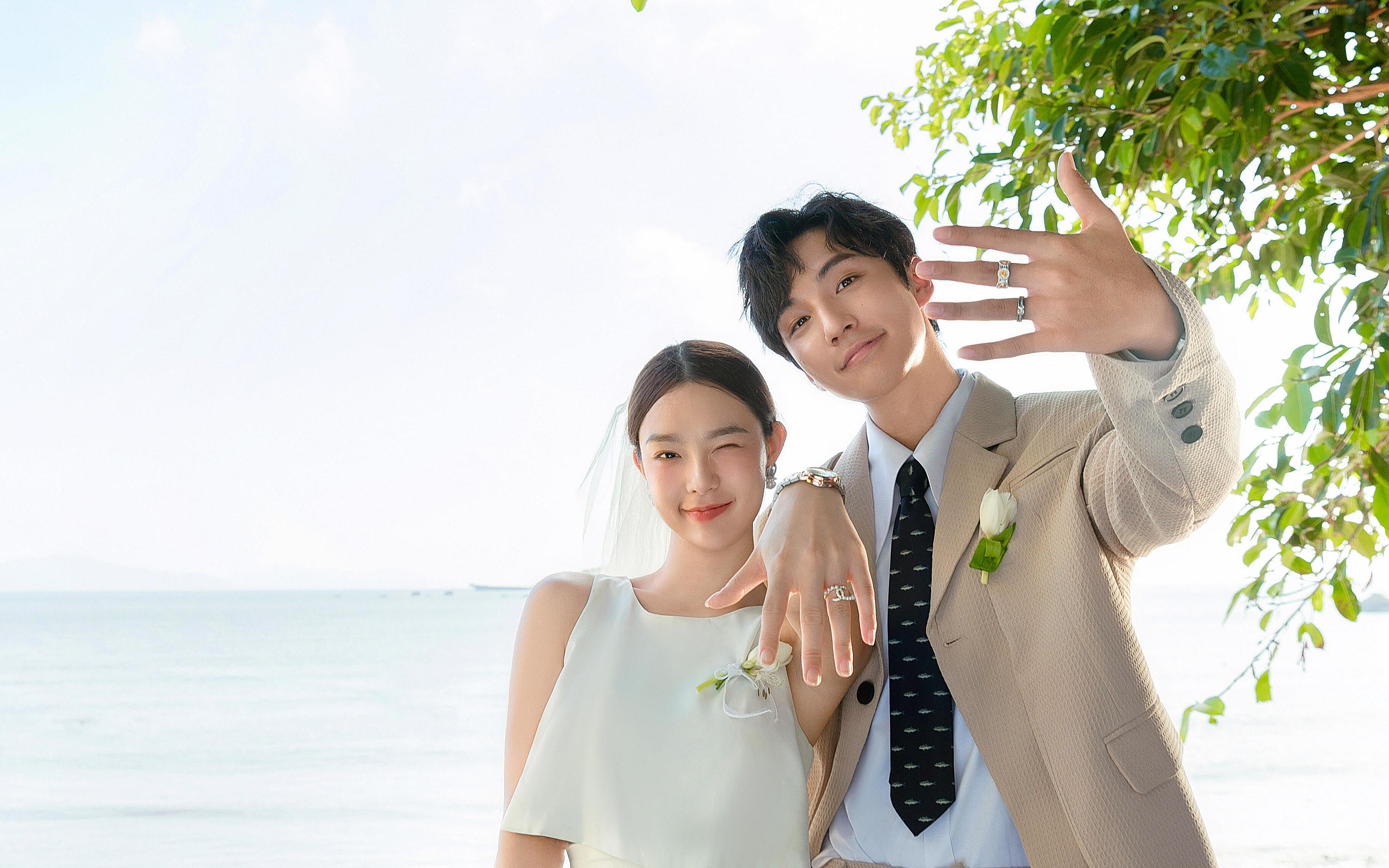 快看我拍的韩系松弛感江景婚纱照🍃