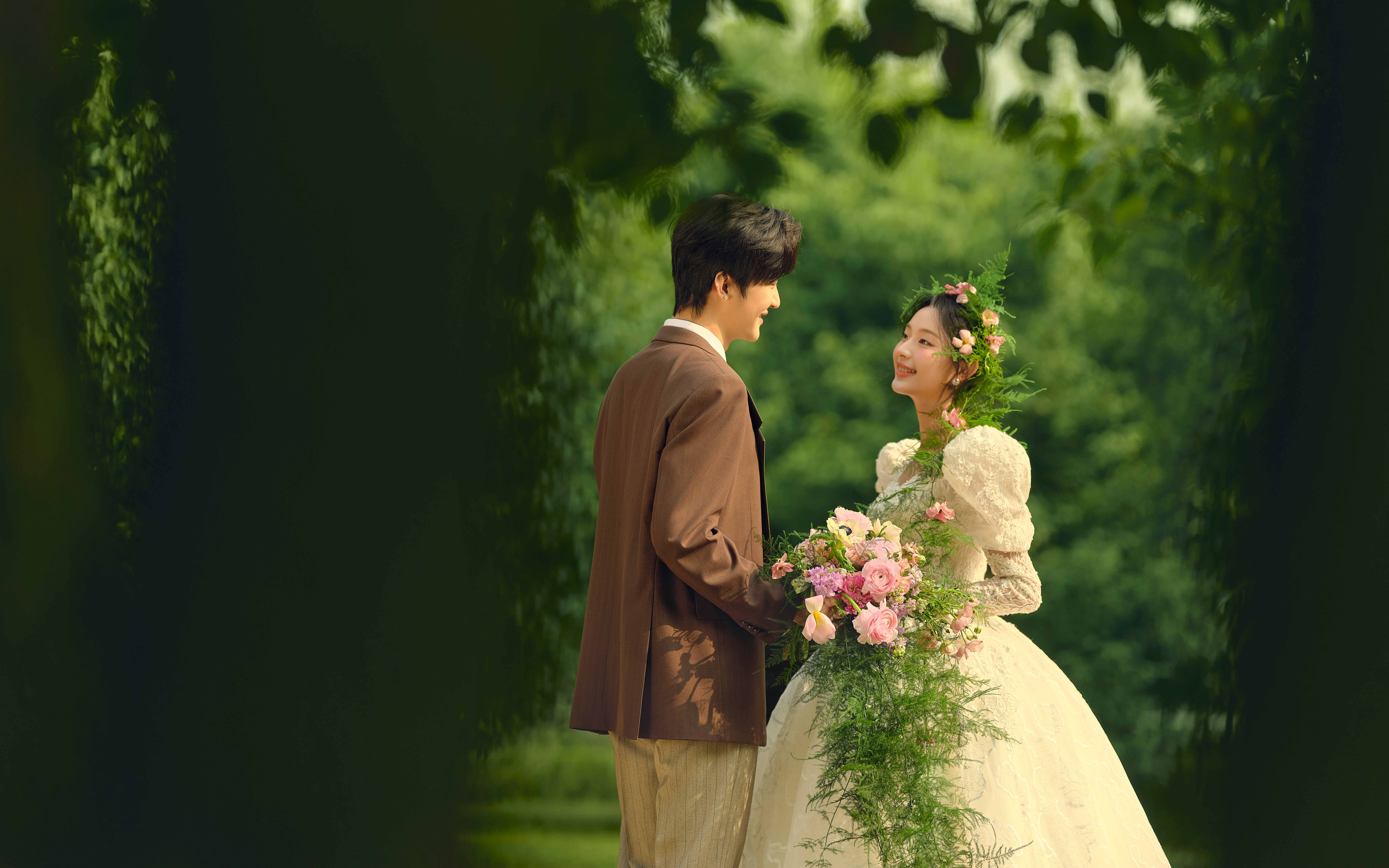 太适合夏天了~法式森系婚纱照真的太针对我的审美了
