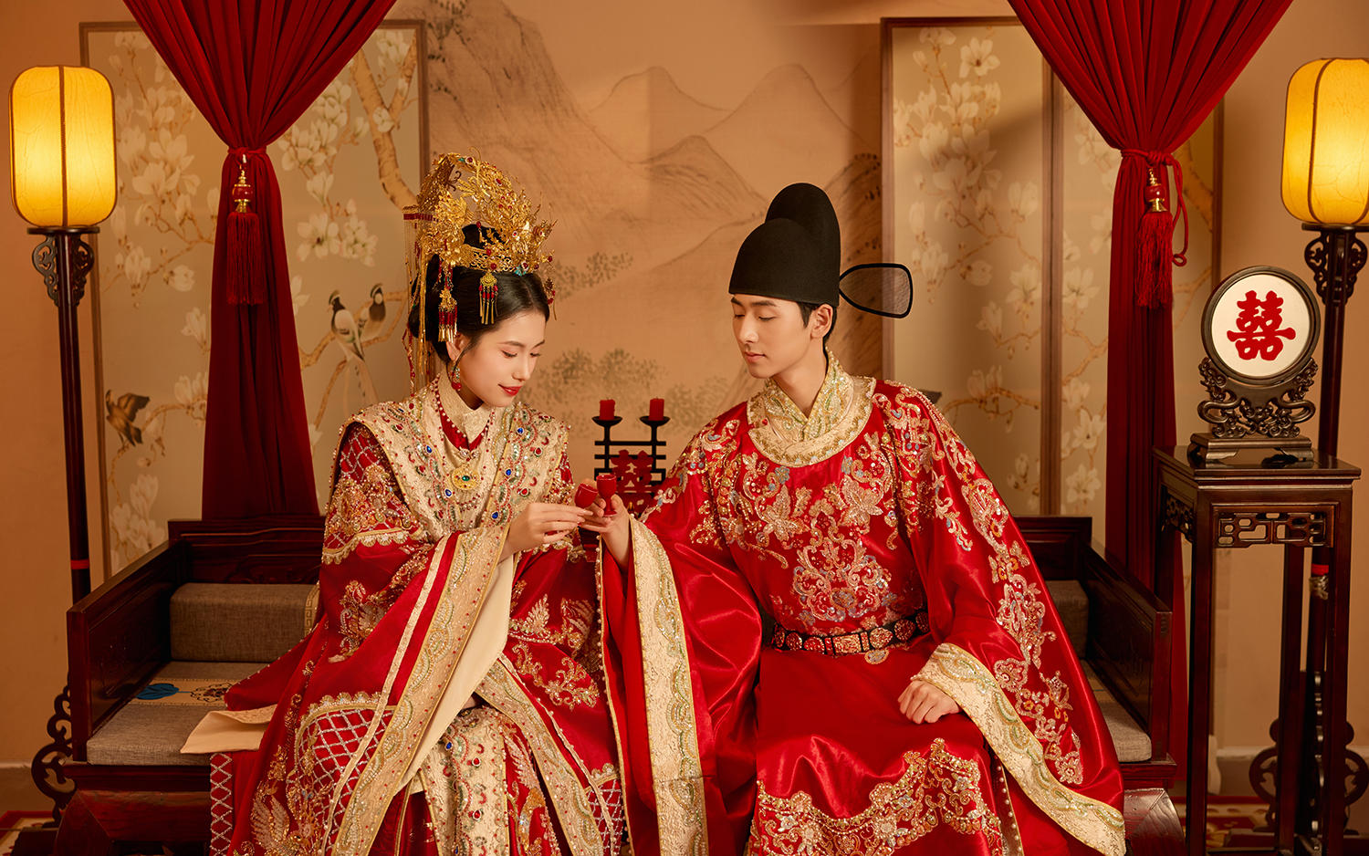 漢服內(nèi)景婚紗照拍攝