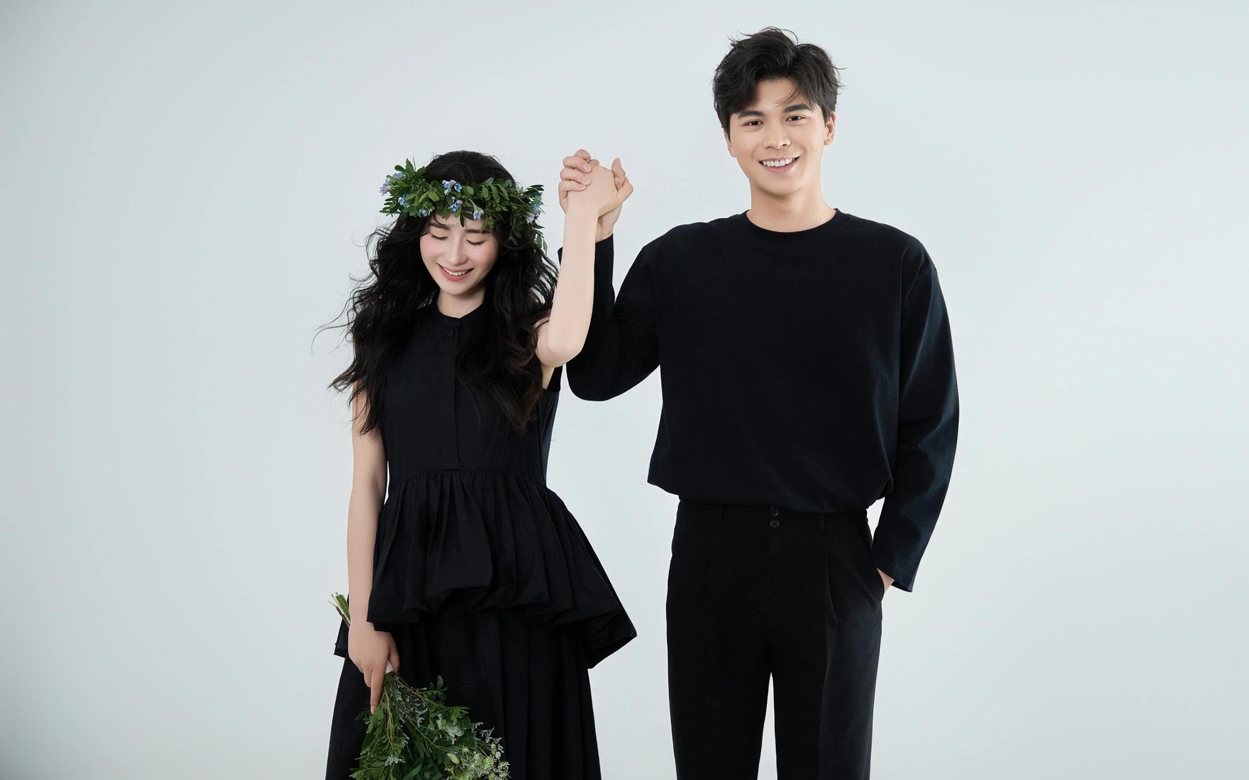 小眾高級(jí)的INS韓式極簡(jiǎn)婚紗照