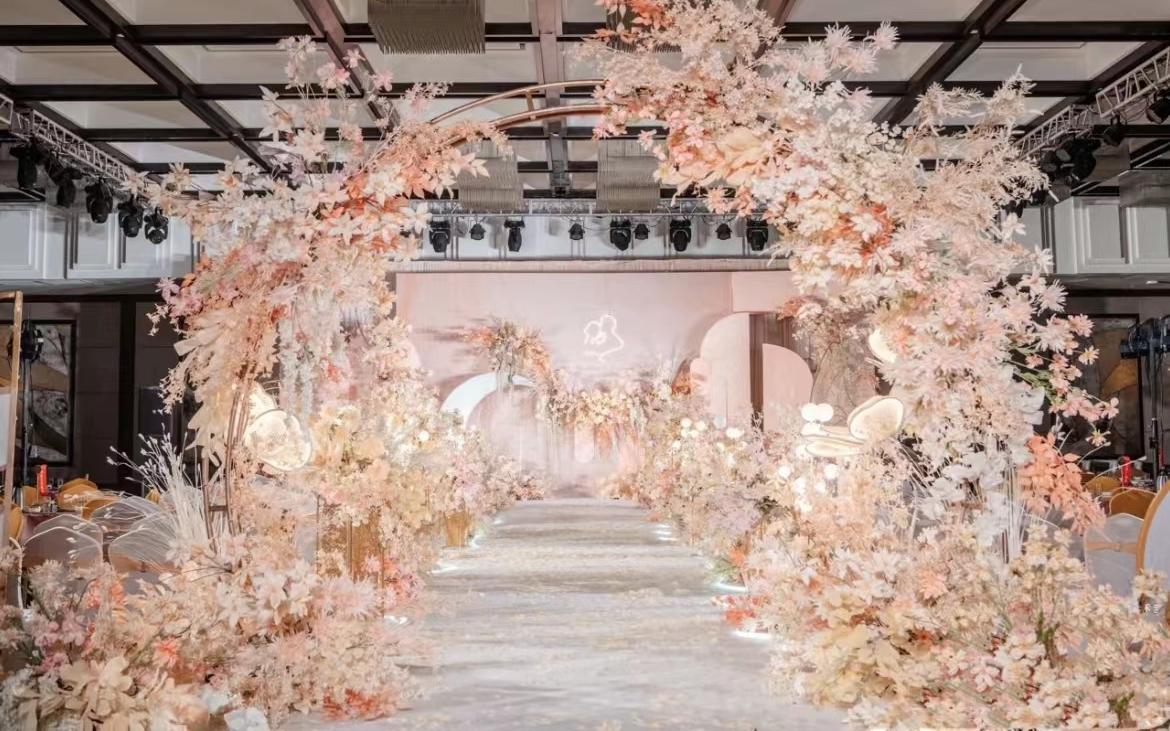 浪漫藕粉色婚礼，包含四大