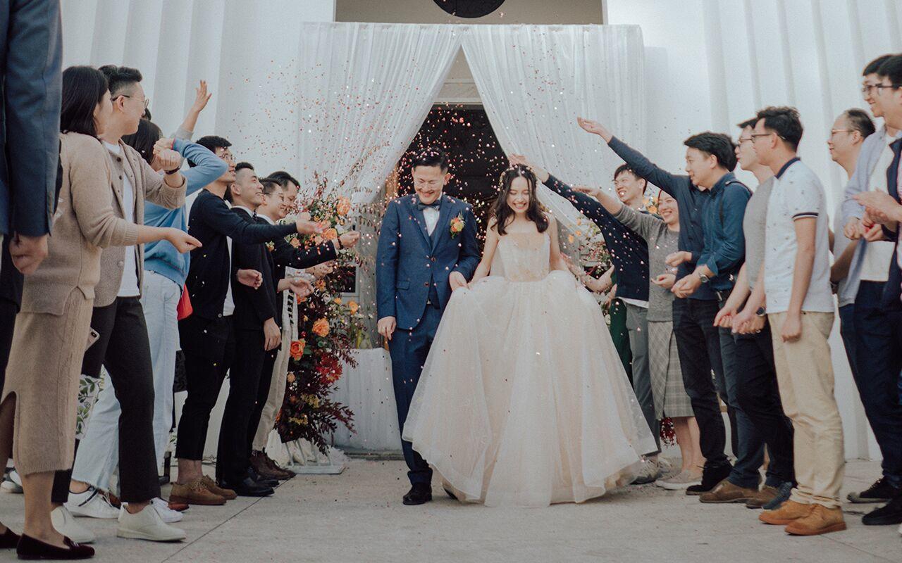 橙色+黄色户外小众婚礼策划