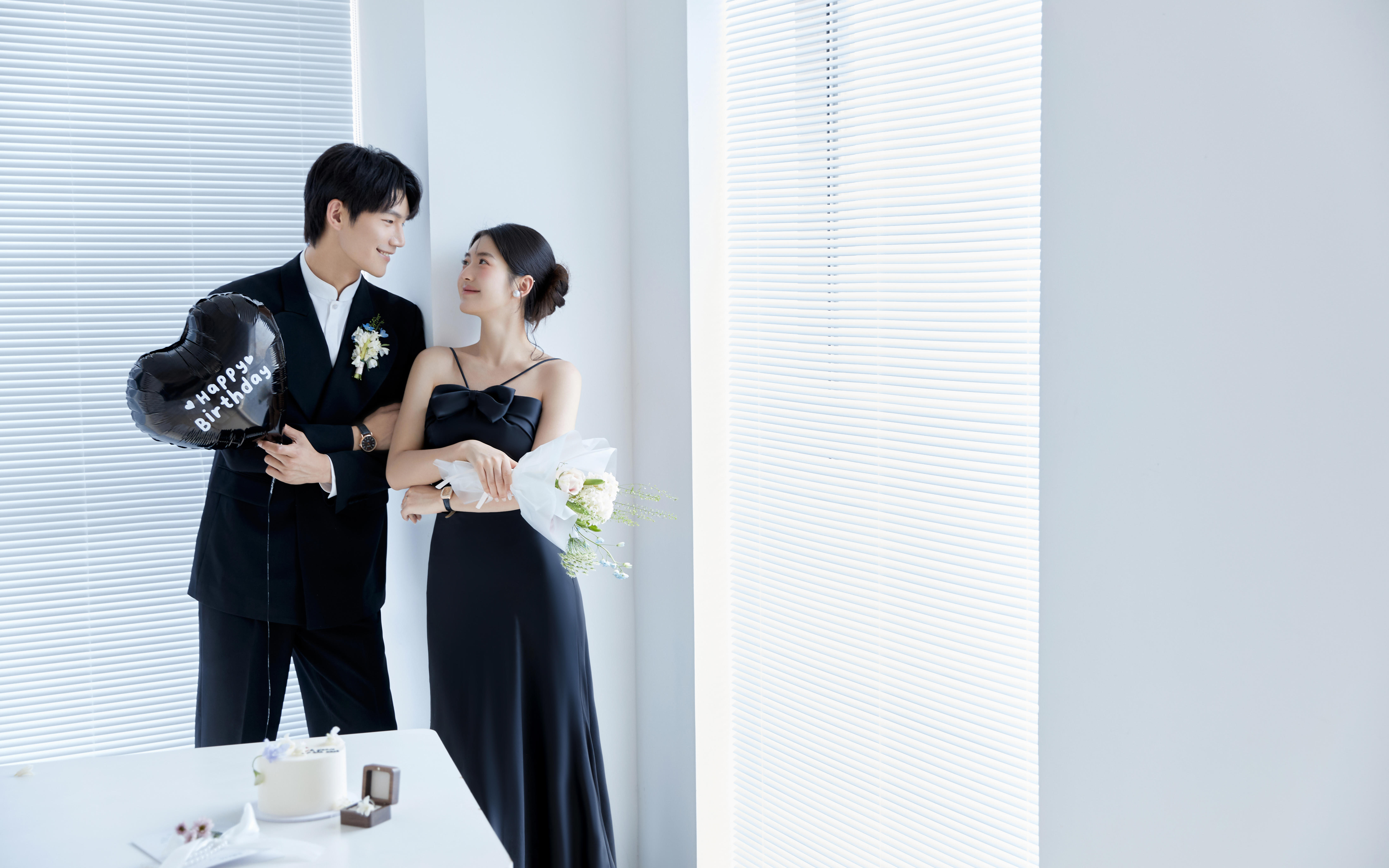 黑色礼服小清新婚纱照