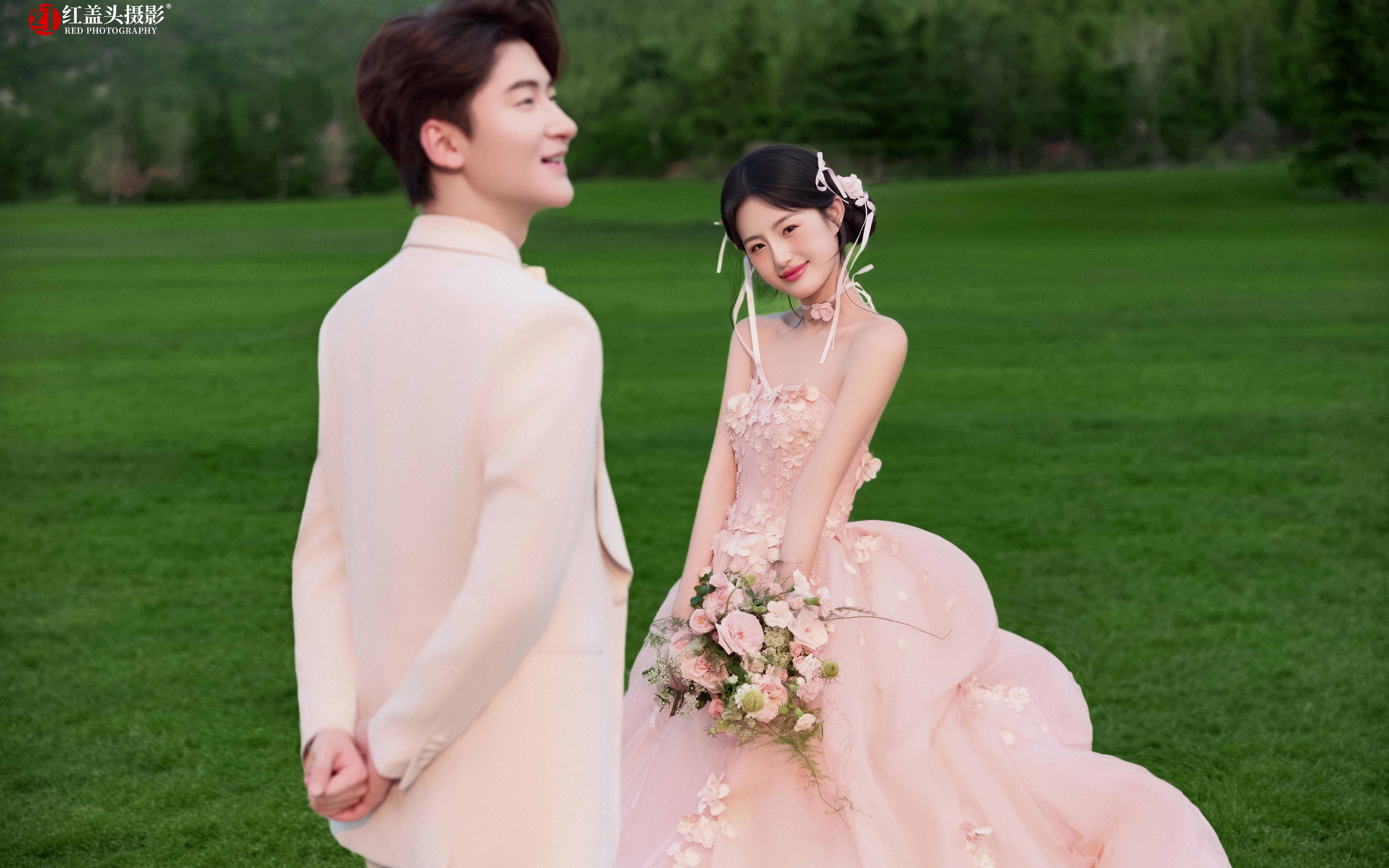 直戳心巴的粉纱森系婚纱照丨自带甜美滤镜