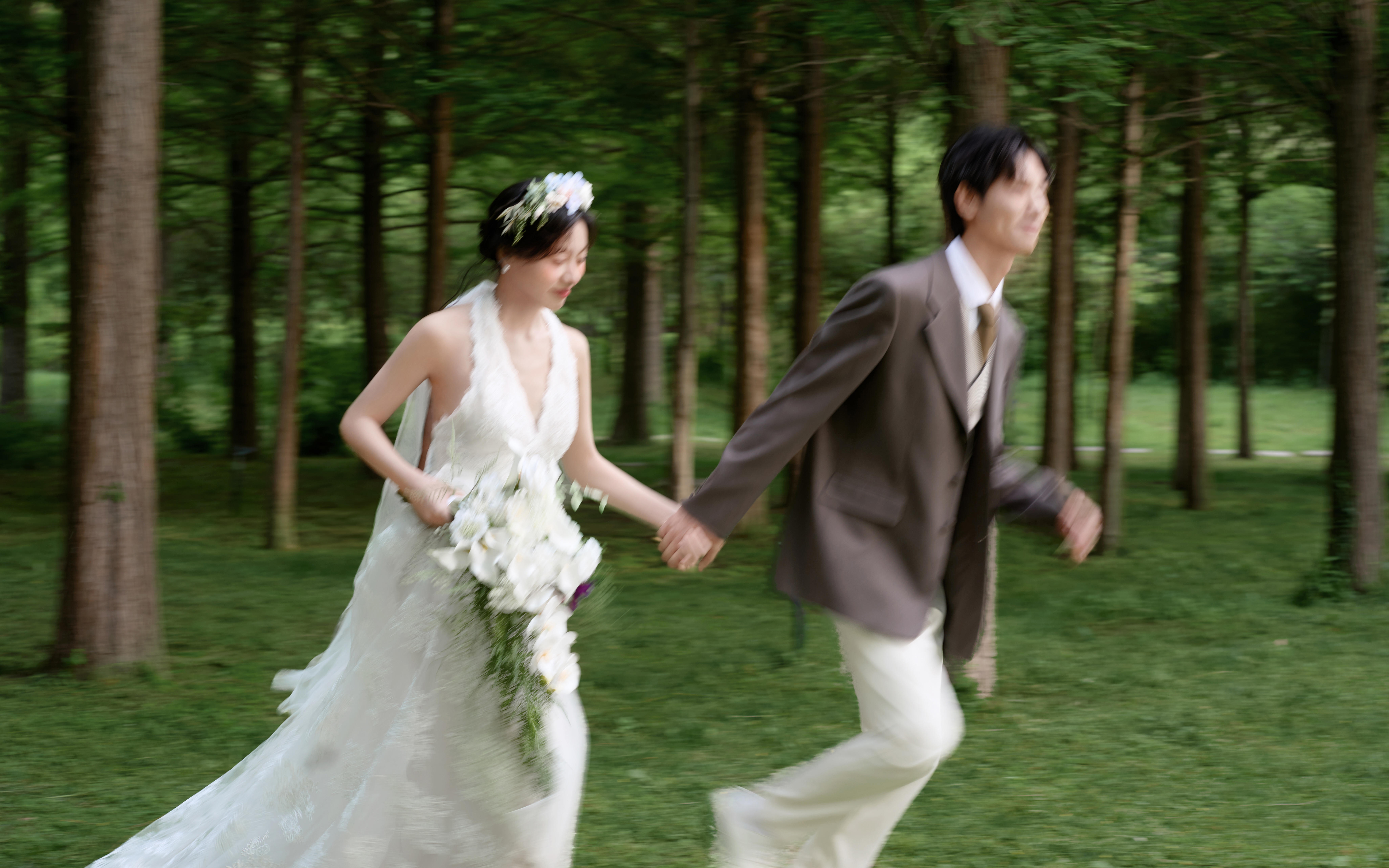 不愛端莊愛自由·難怪輕韓森系婚紗照??