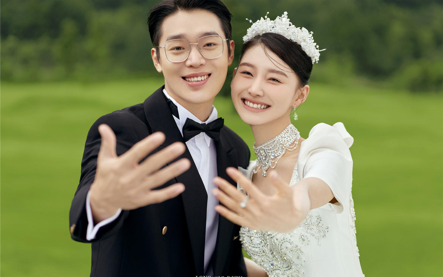 【西北龍攝影】網(wǎng)友沒騙我！草坪婚紗照真的超出片！