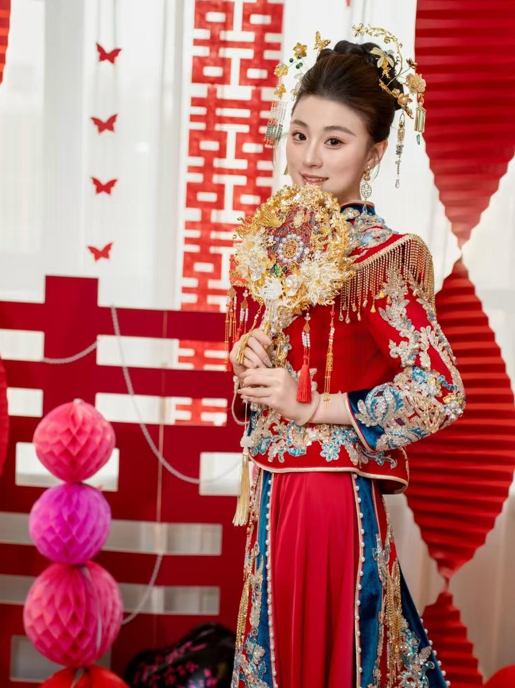 中式秀禾妆造